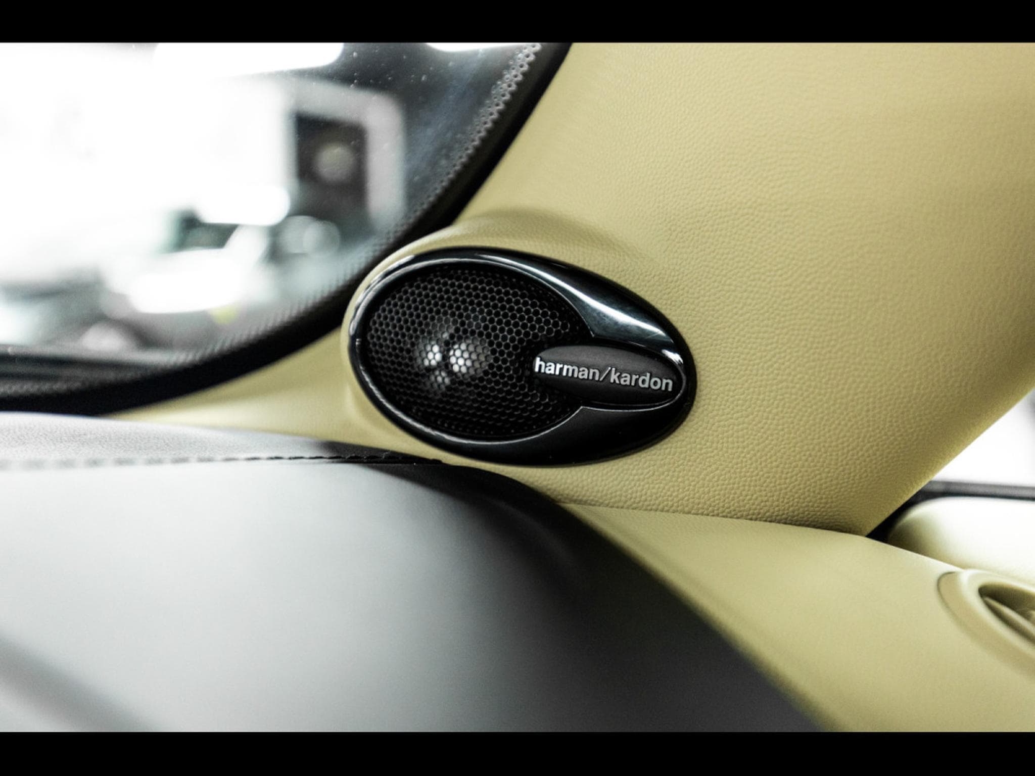 Mini Cooper S (R56) 3 PORTES AUTO GOODWOOD EDITION - 1 OF 1000 - BLACK D (2012) - Foto 24