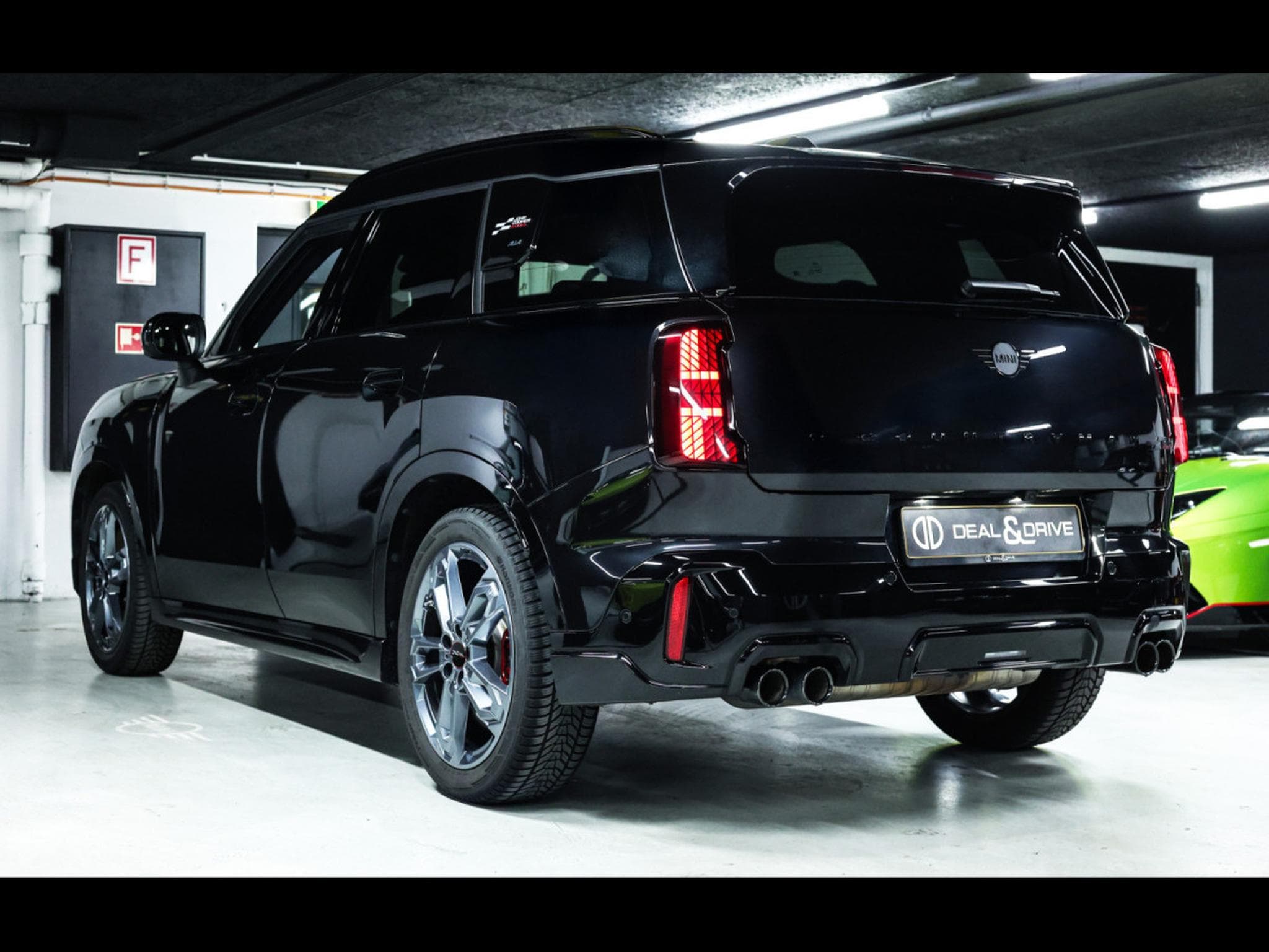 Mini Countryman John Cooper Works ALL4 (300 CH) - PACK XL (2024) - Photo 3