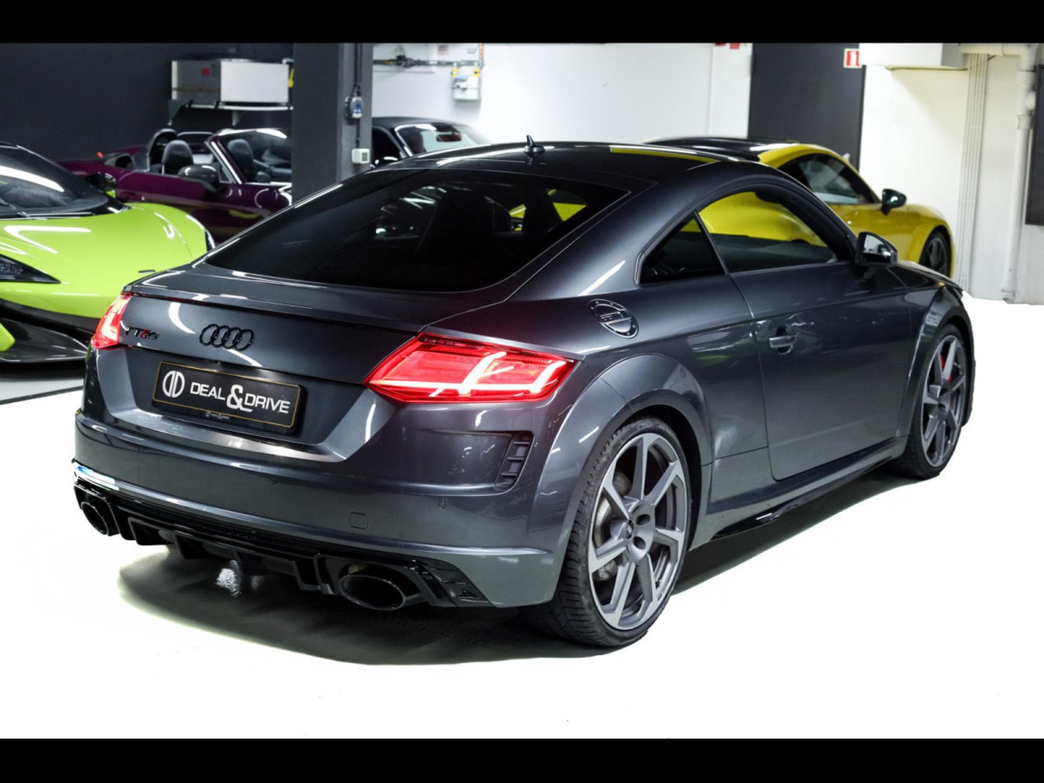 Audi TTRS COUPE 2.5 TFSI QUATTRO S-TRONIC - DAYTONA GREY (2022) - Photo 6