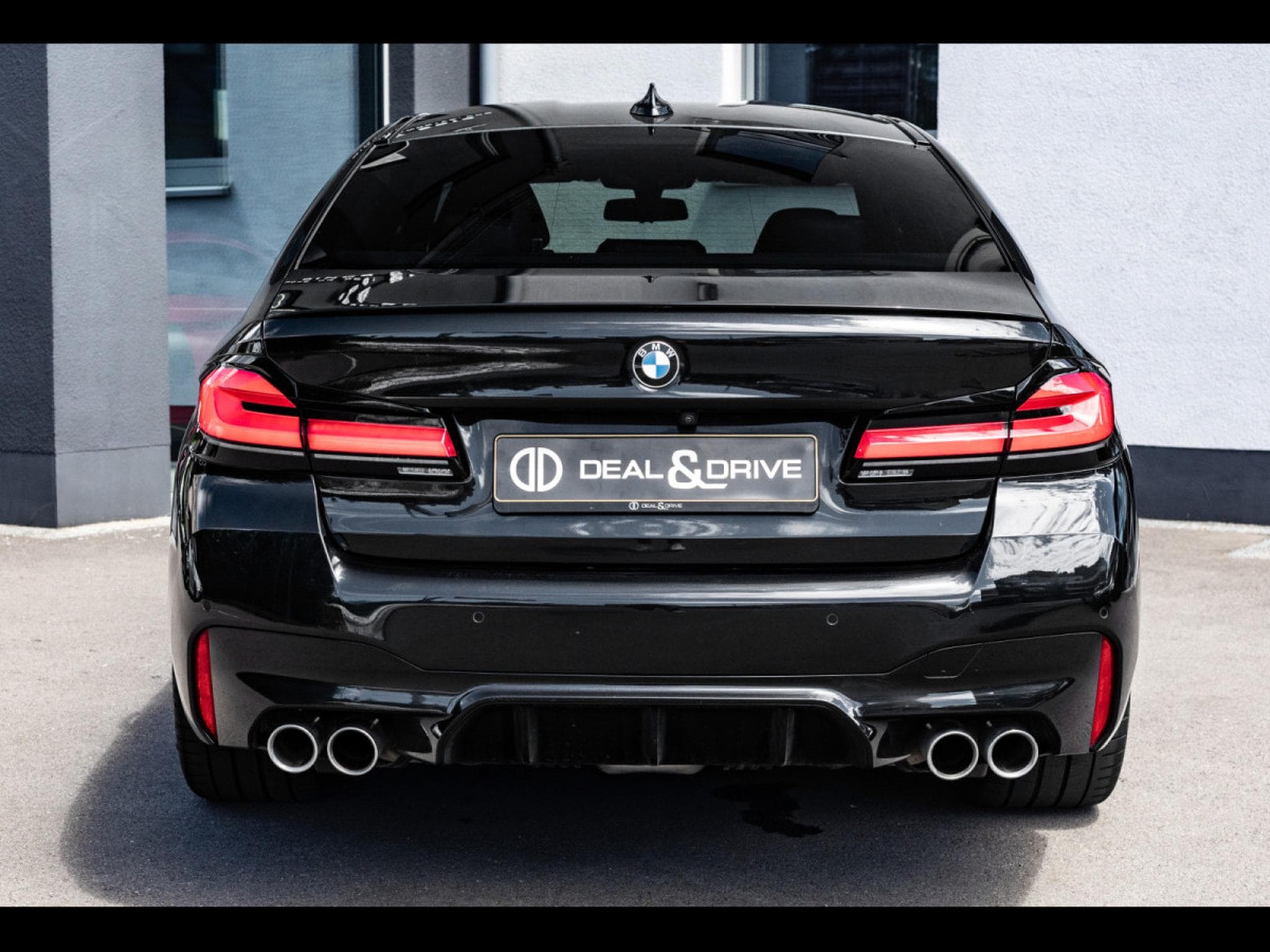 BMW M5 LIMOUSINE (F90) M XDRIVE - BLACK SAPPHIRE - BMW WARRANTY 10/ (2022) - Foto 4