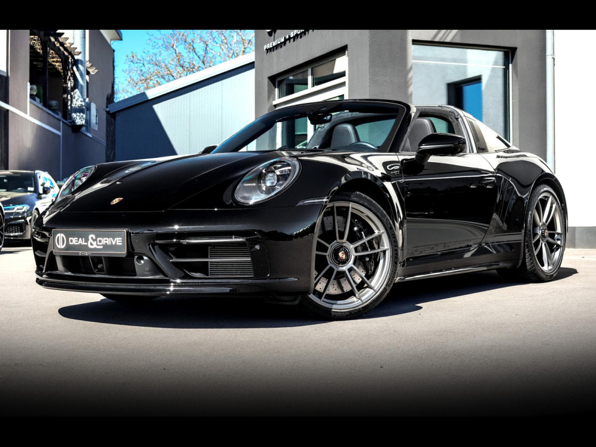 Porsche 911 992.1 TARGA 4 GTS PDK EDITION 50 YEARS PORSCHE DESIGN 1/750 (2023) - Foto 1