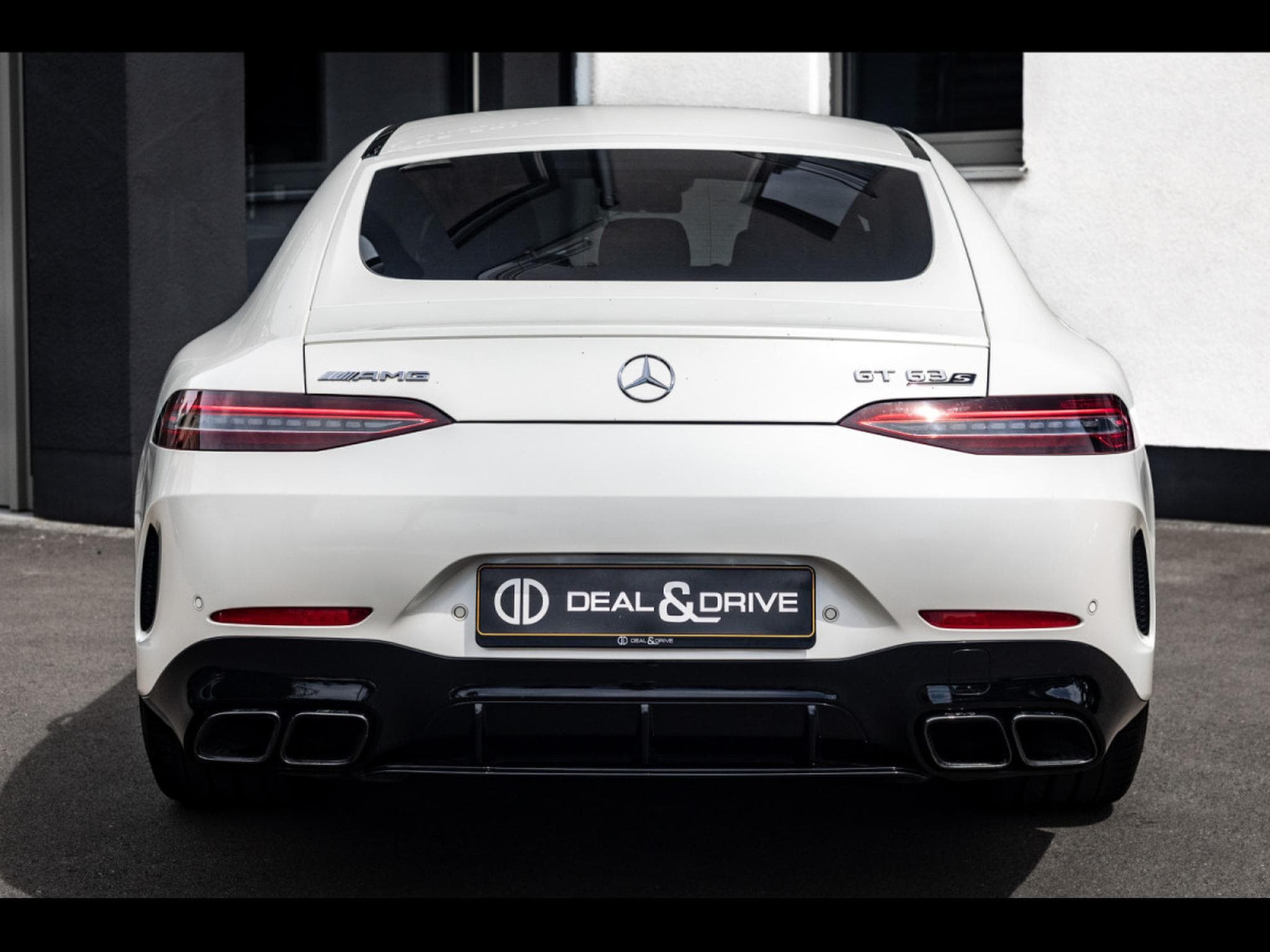 Mercedes AMG GT 4-Door 4.0 V8 63 S 4MATIC+ (639 CH) - DIAMOND WHITE METALLIC DESIGN (2019) - Foto 4