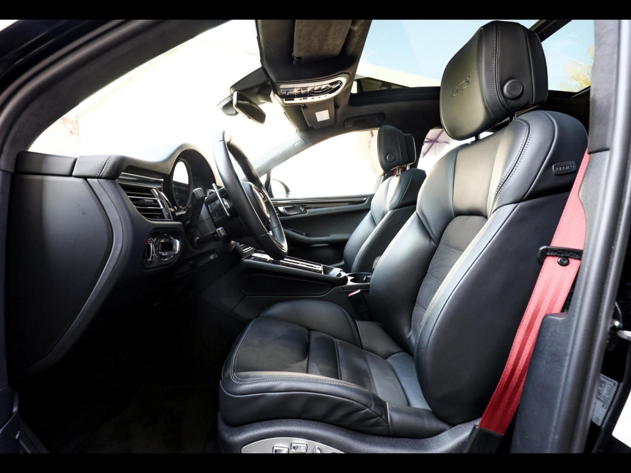 Porsche Macan III GTS PDK - BLACK (2023) - Foto 11