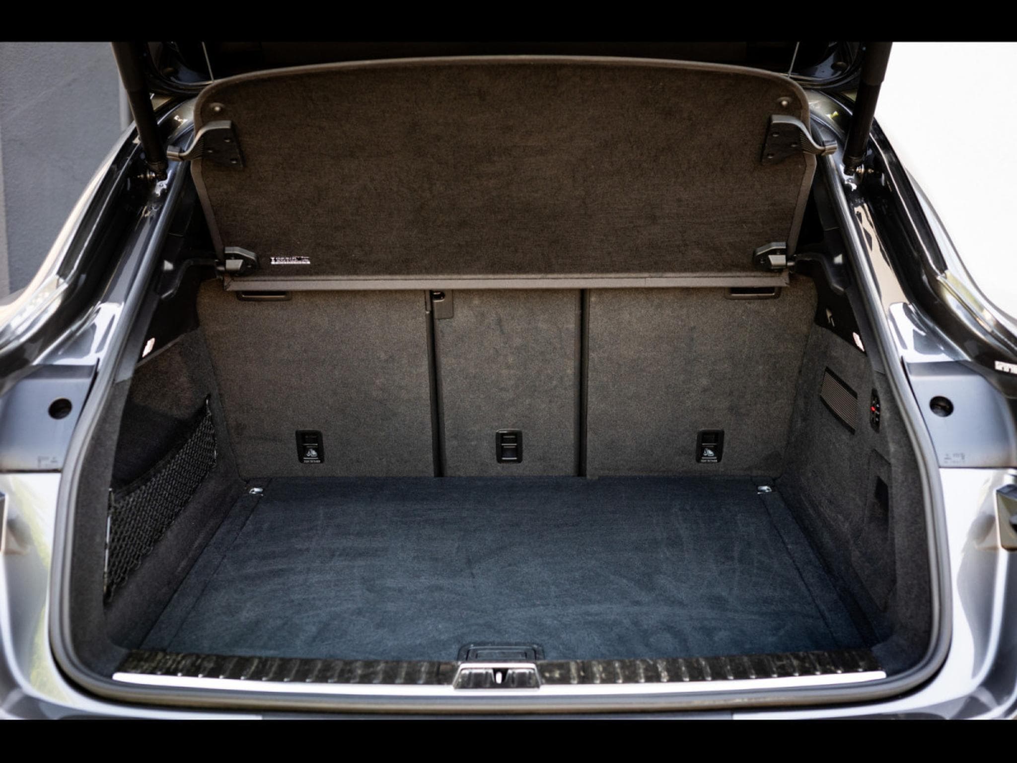 Porsche Cayenne COUPE 3.0 TIPTRONIC - QUARZITGRAU METALLIC (2022) - Photo 16