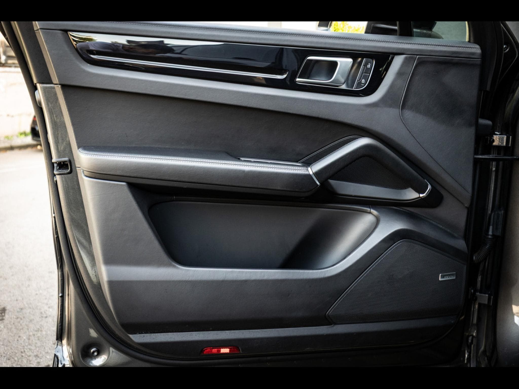 Porsche Cayenne COUPE 3.0 TIPTRONIC - QUARZITGRAU METALLIC (2022) - Photo 9