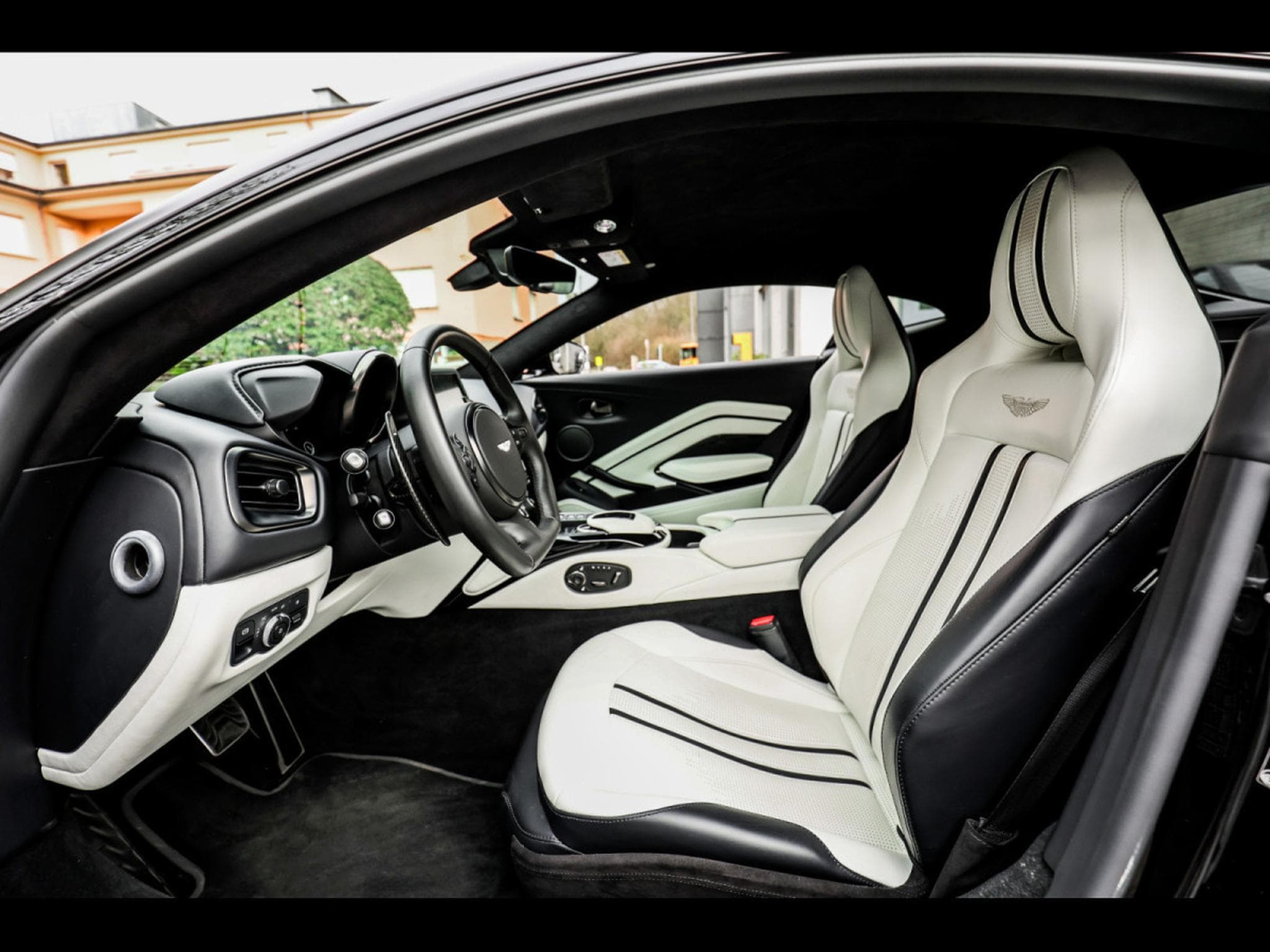 Aston-Martin V8 Vantage COUPE - FULL XPEL (2022) - Foto 10