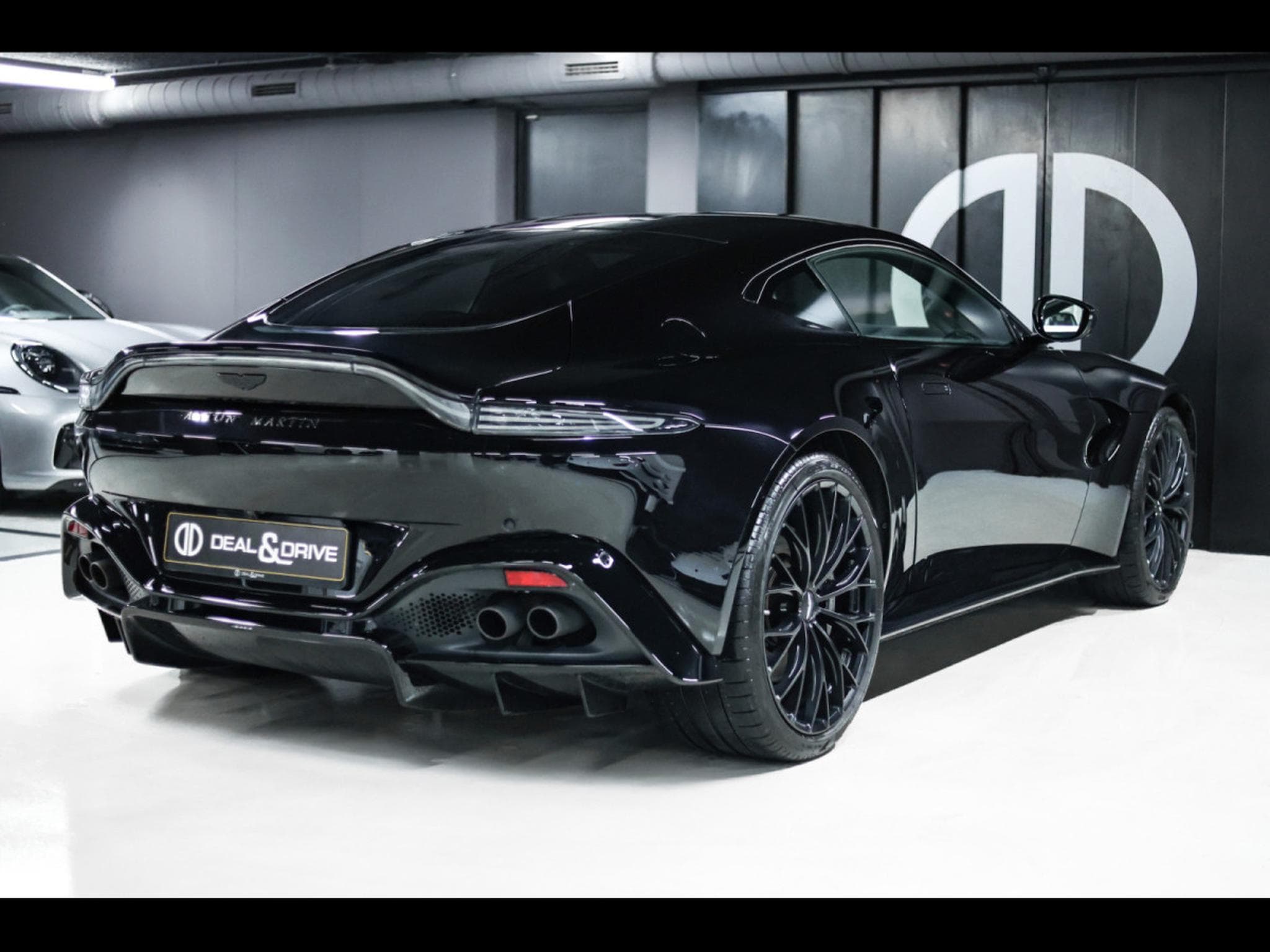 Aston-Martin V8 Vantage COUPE - FULL XPEL (2022) - Foto 3