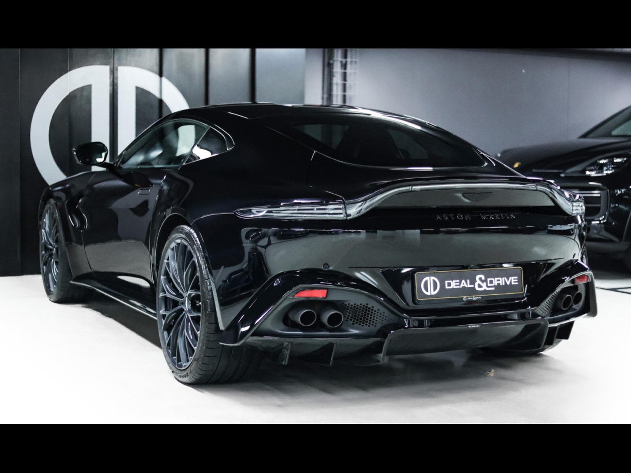 Aston-Martin V8 Vantage COUPE - FULL XPEL (2022) - Foto 4