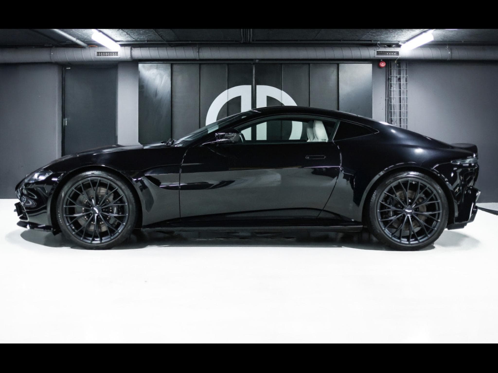 Aston-Martin V8 Vantage COUPE - FULL XPEL (2022) - Foto 7