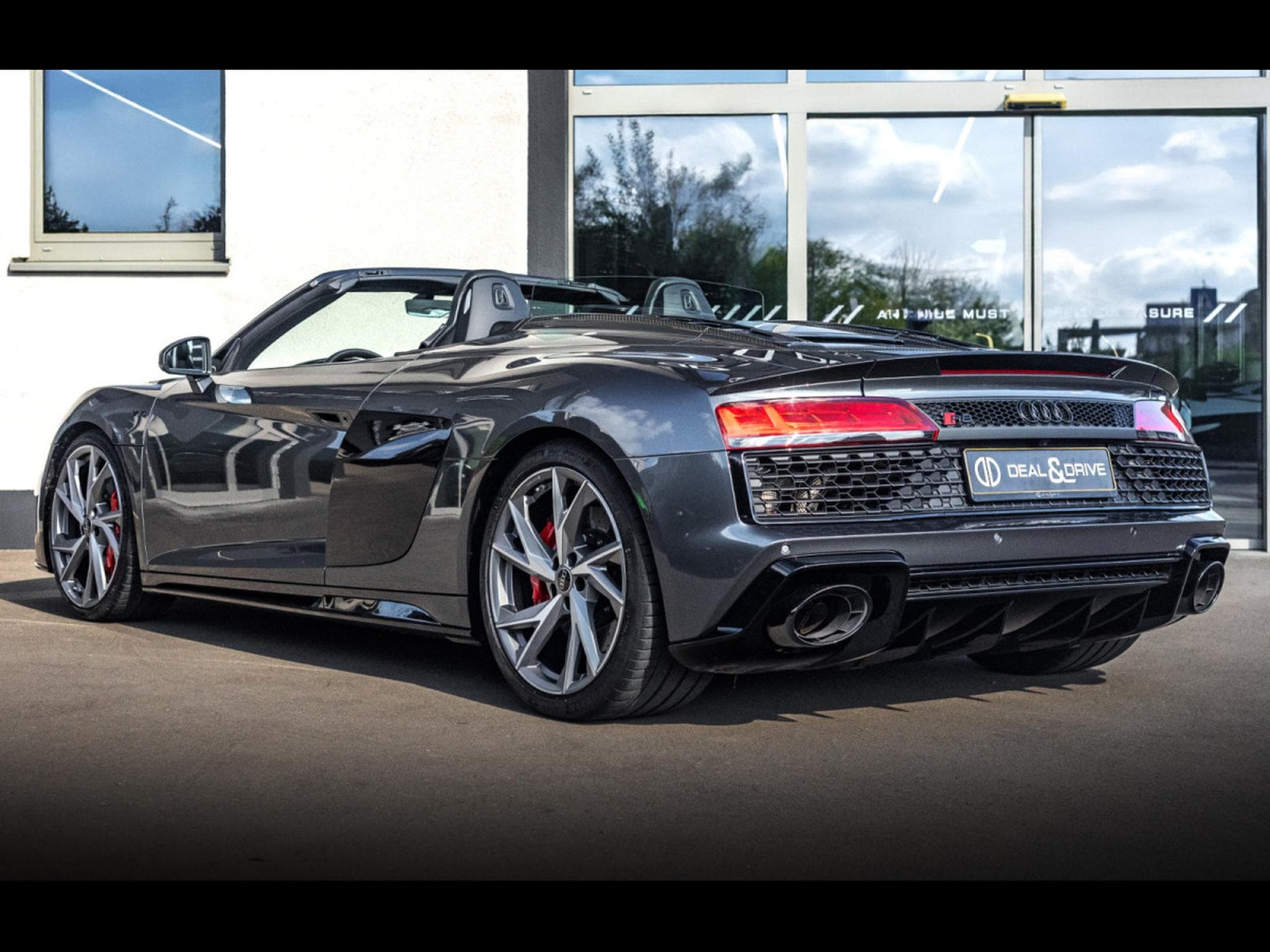Audi R8 SPYDER V10 PERFORMANCE 5.2 FSI QUATTRO S-TRONIC - PACK KARHU (2022) - Foto 3
