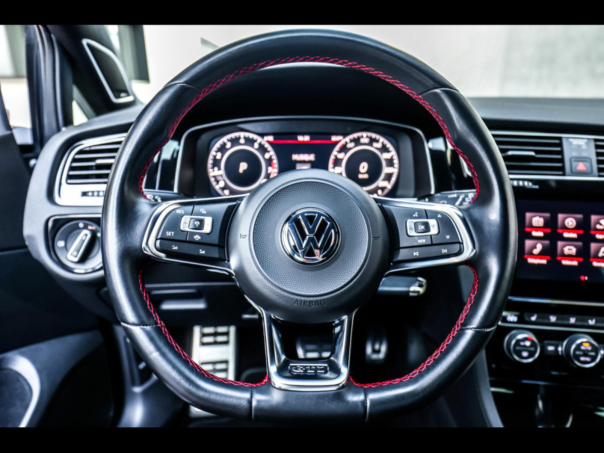 VW Golf 2.0 TSI GTI PERFORMANCE DSG7 - PACK BUSINESS PREMIUM - INDIU (2020) - Foto 11