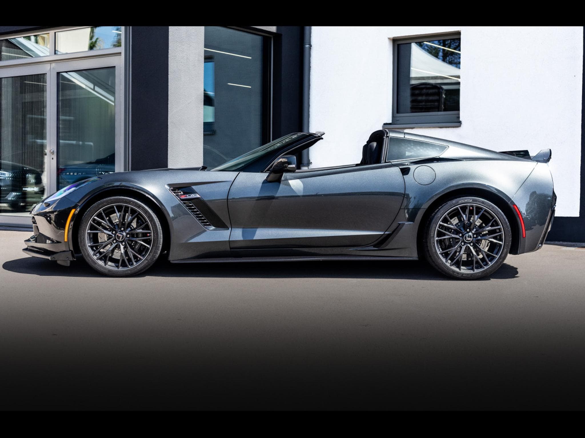 Chevrolet Corvette Z06 3LZ 6.2L V8 SUPERCHARGED TARGA RWD (659 CH) (2019) - Foto 2