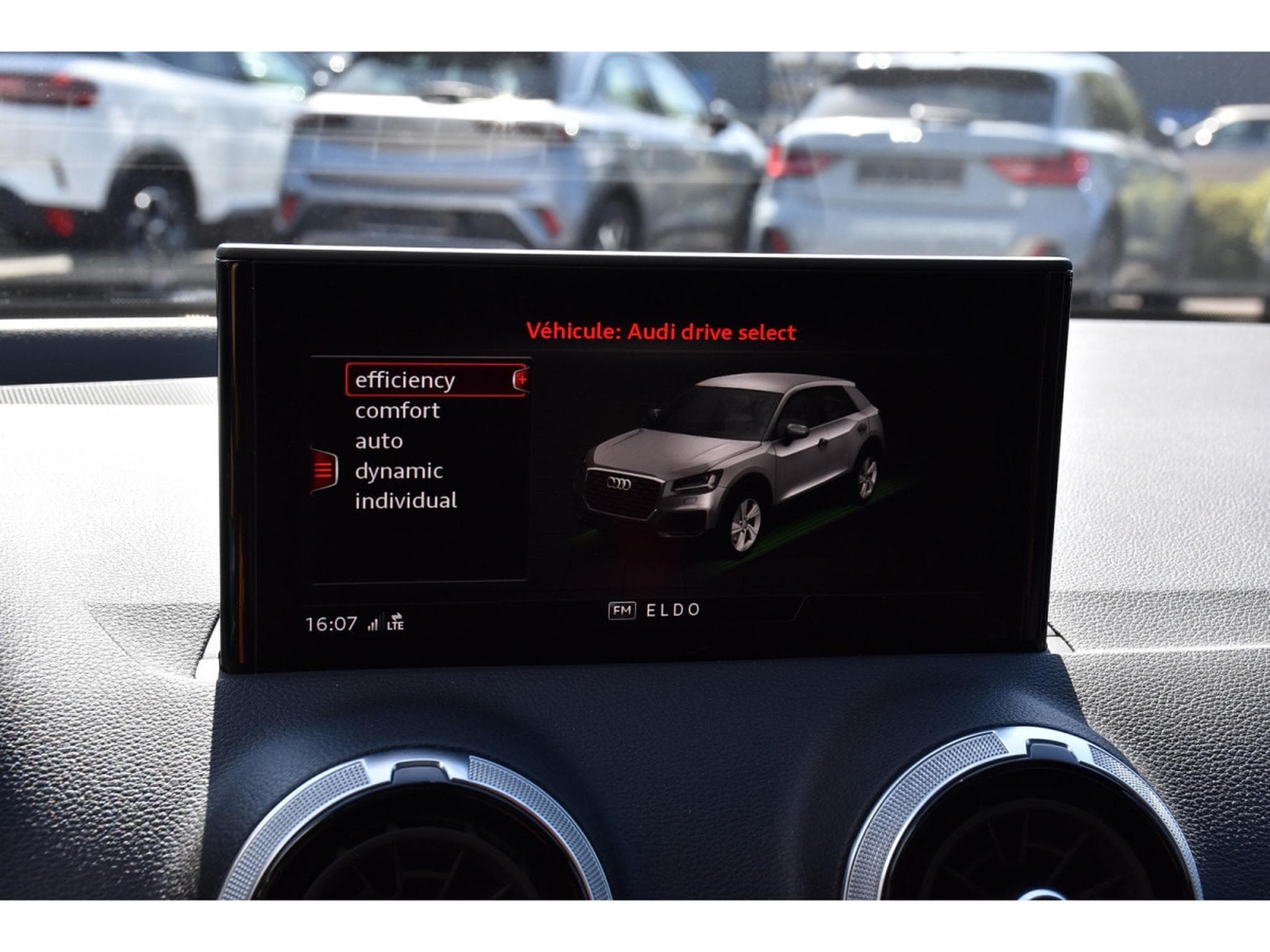 Audi Q2 35 TFSI S-Line S-Tronic TO GPS CAM KEYLESS LED 1° MAIN (2022) - Foto 14
