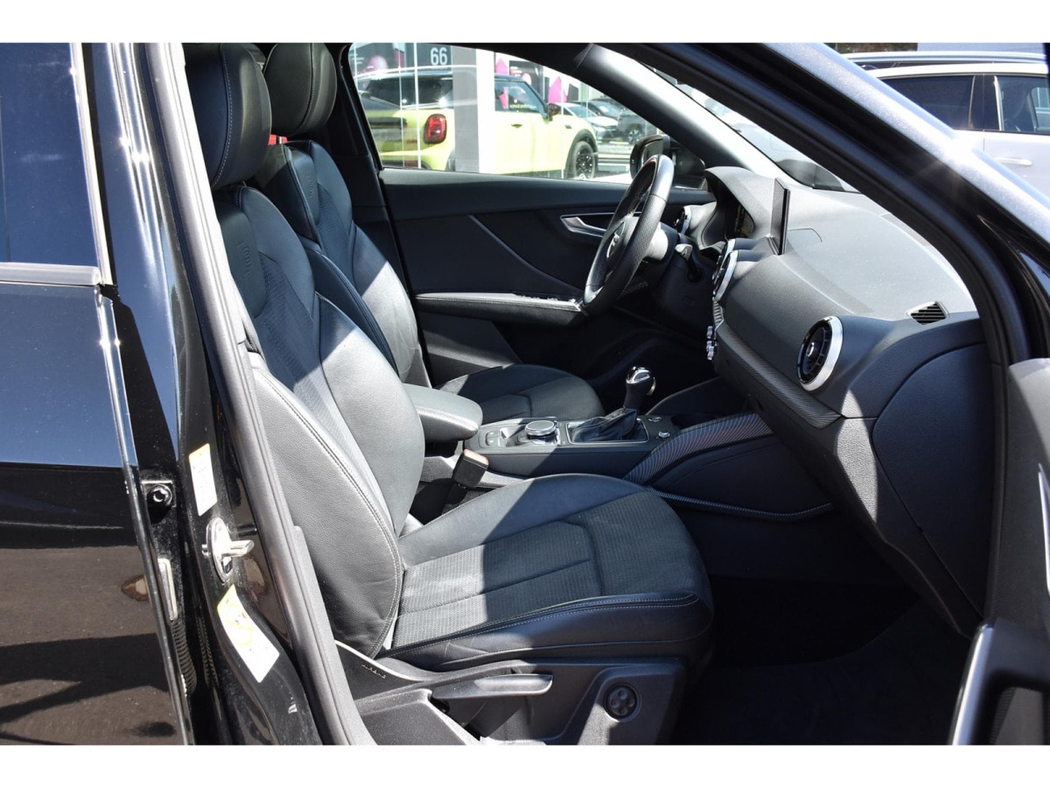 Audi Q2 35 TFSI S-Line S-Tronic TO GPS CAM KEYLESS LED 1° MAIN (2022) - Foto 7