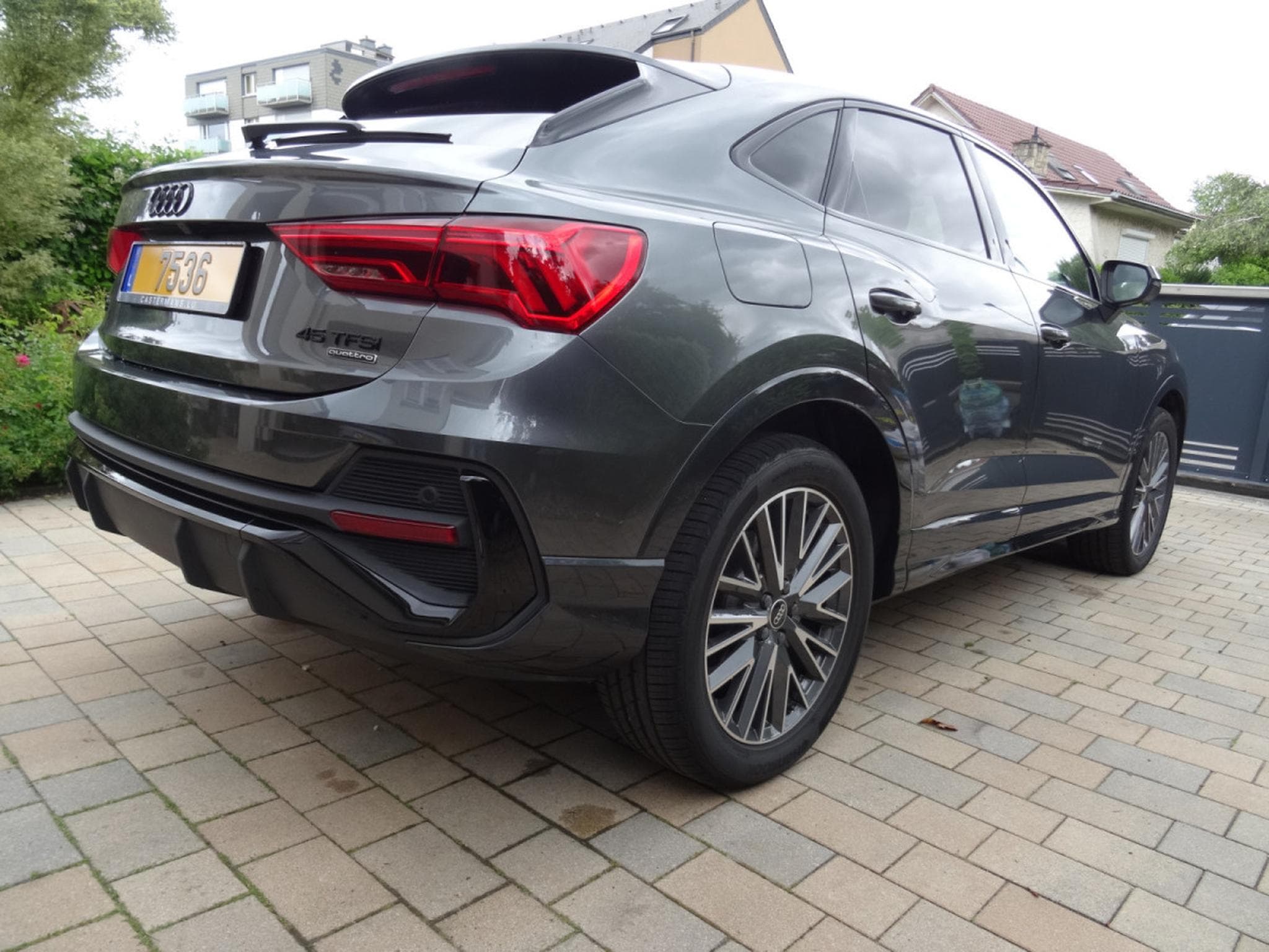 Audi Q3 Sportback S-Line 45 TFSI 245CV quattro S (2025) - Photo 5