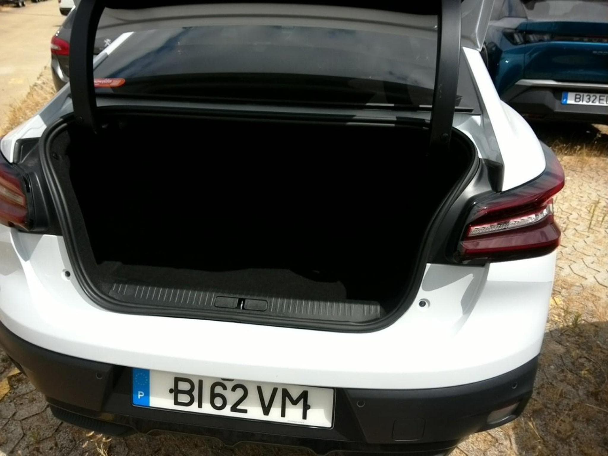 Citroen C4 X e-series (2024) - Photo 7
