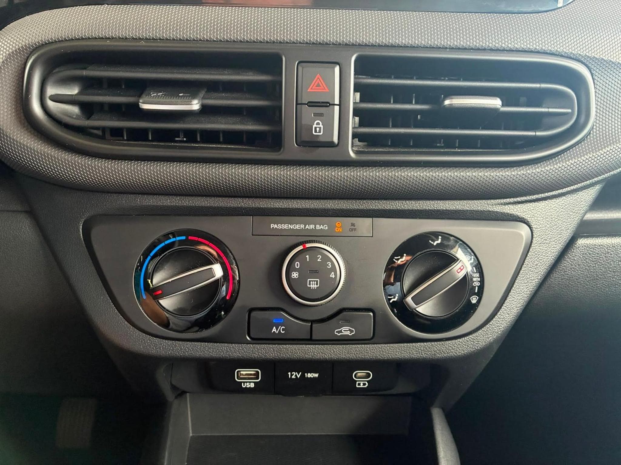 Hyundai i10 Comfort (2025) - Photo 20