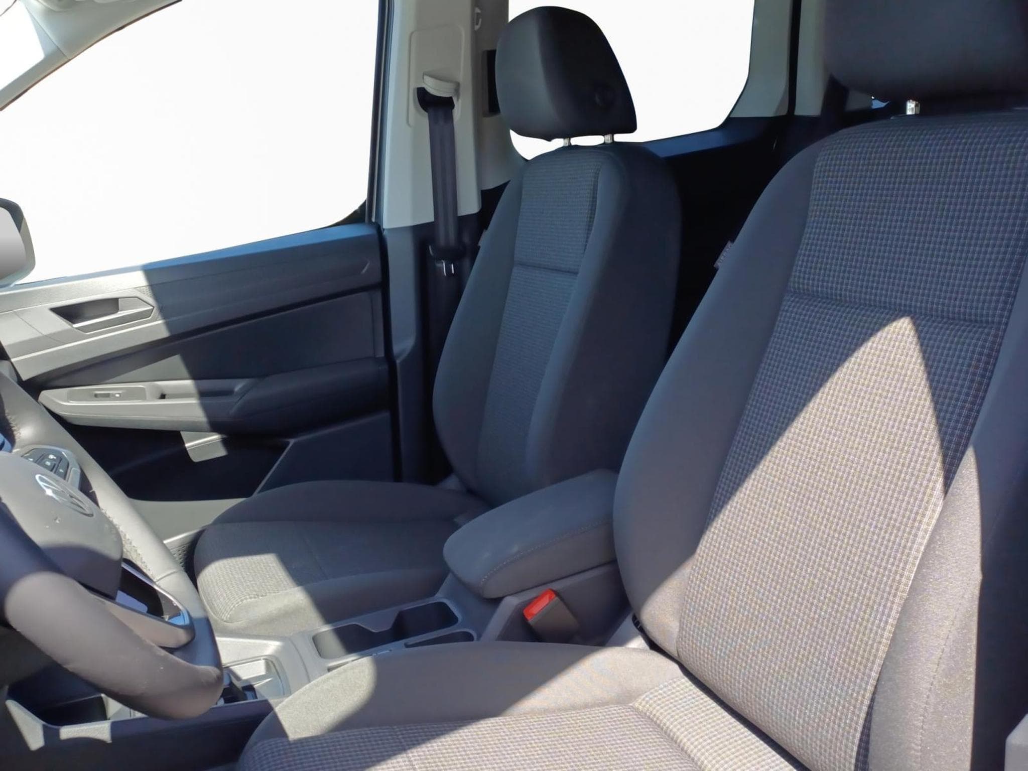 VW Caddy Basis (2026) - Photo 9