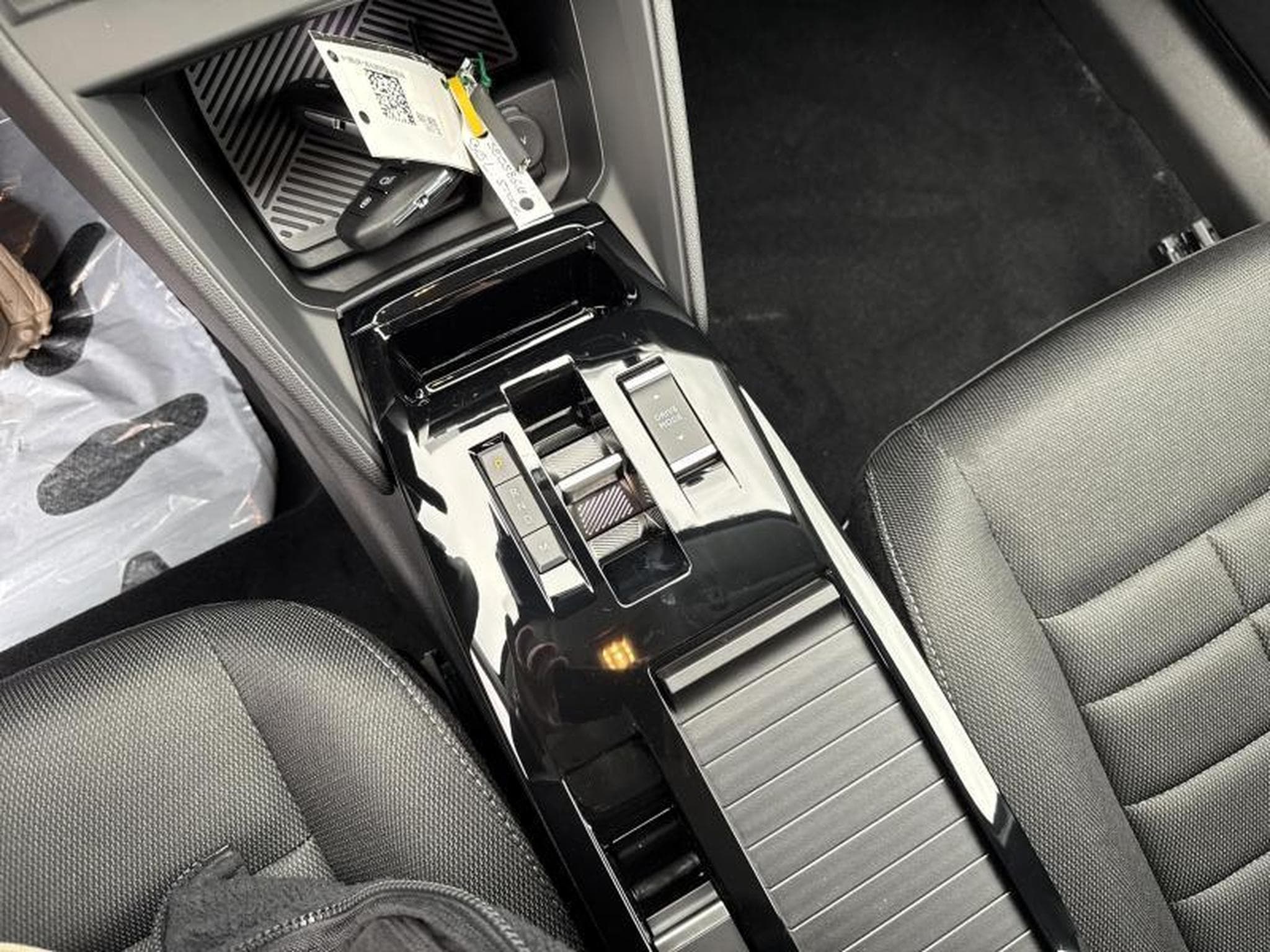 Citroen C4 & ë- Feel Pack (2025) - Foto 19