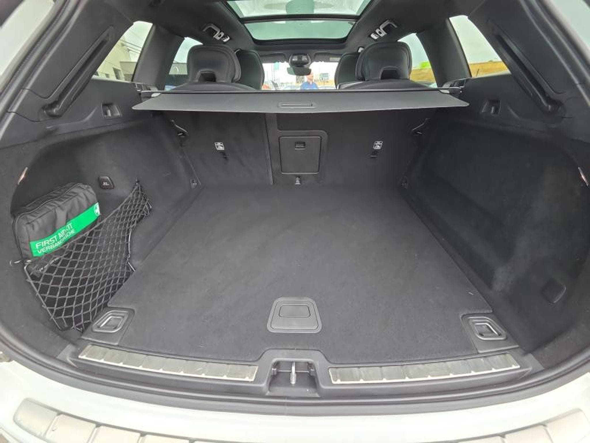 Volvo XC60 Ultimate Dark TOIT PANO (2023) - Photo 19