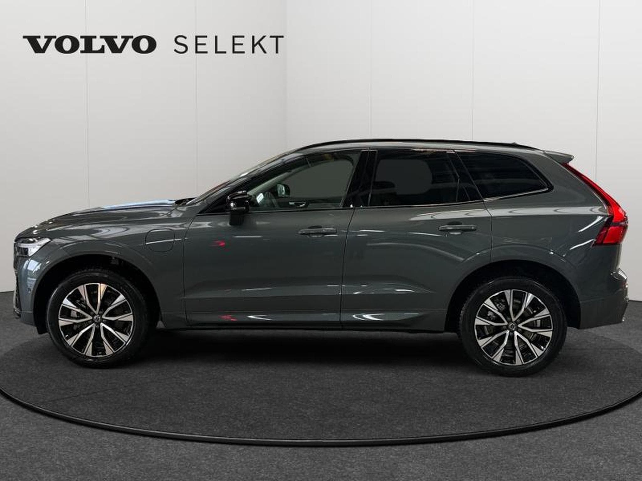 Volvo XC60 Facelift T6 Plus Dark / Hybride (2026) - Foto 4