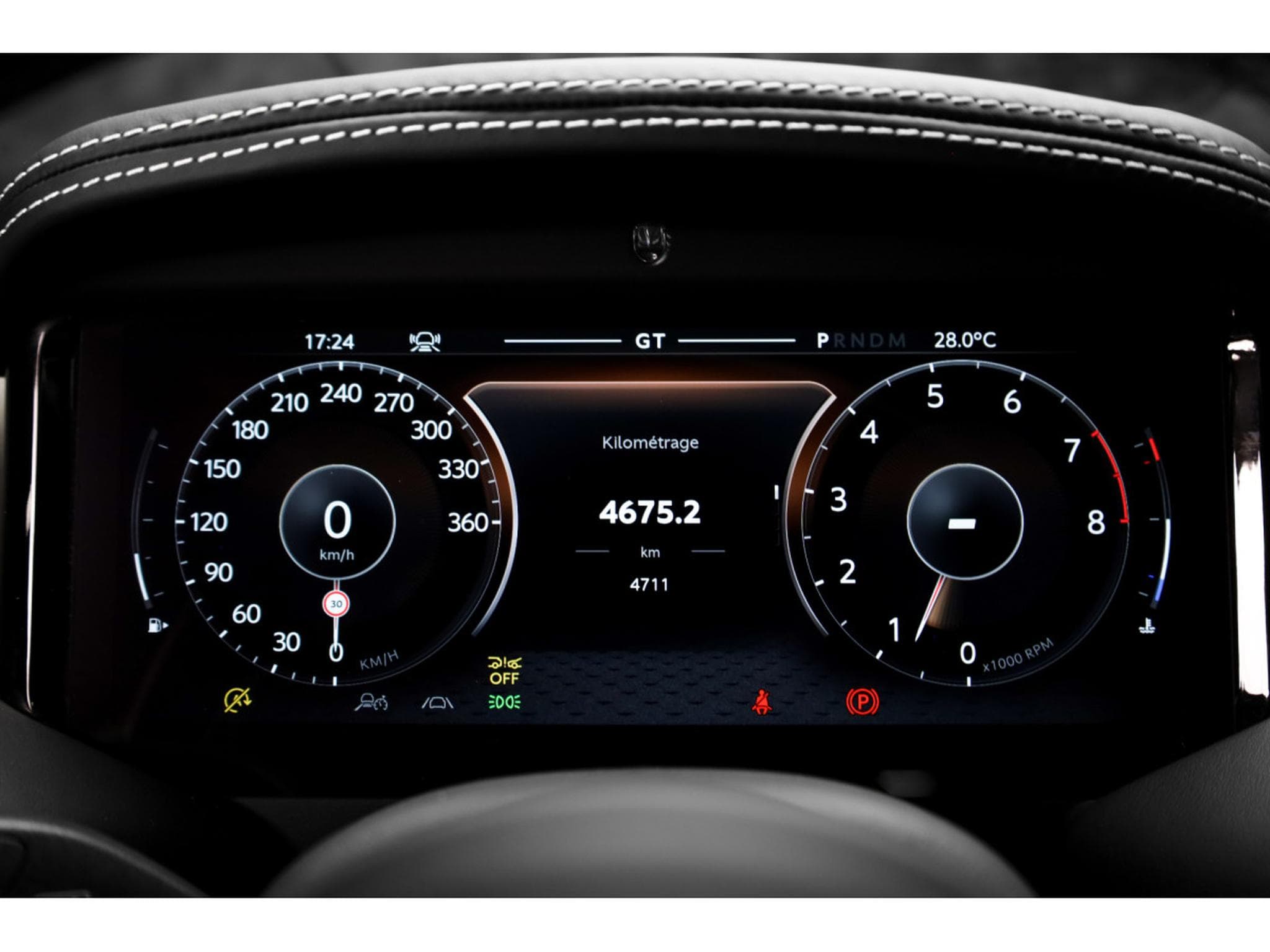 Aston-Martin DB12 V8 Twin Turbo - ALUMINITE SILVER (2024) - Photo 17