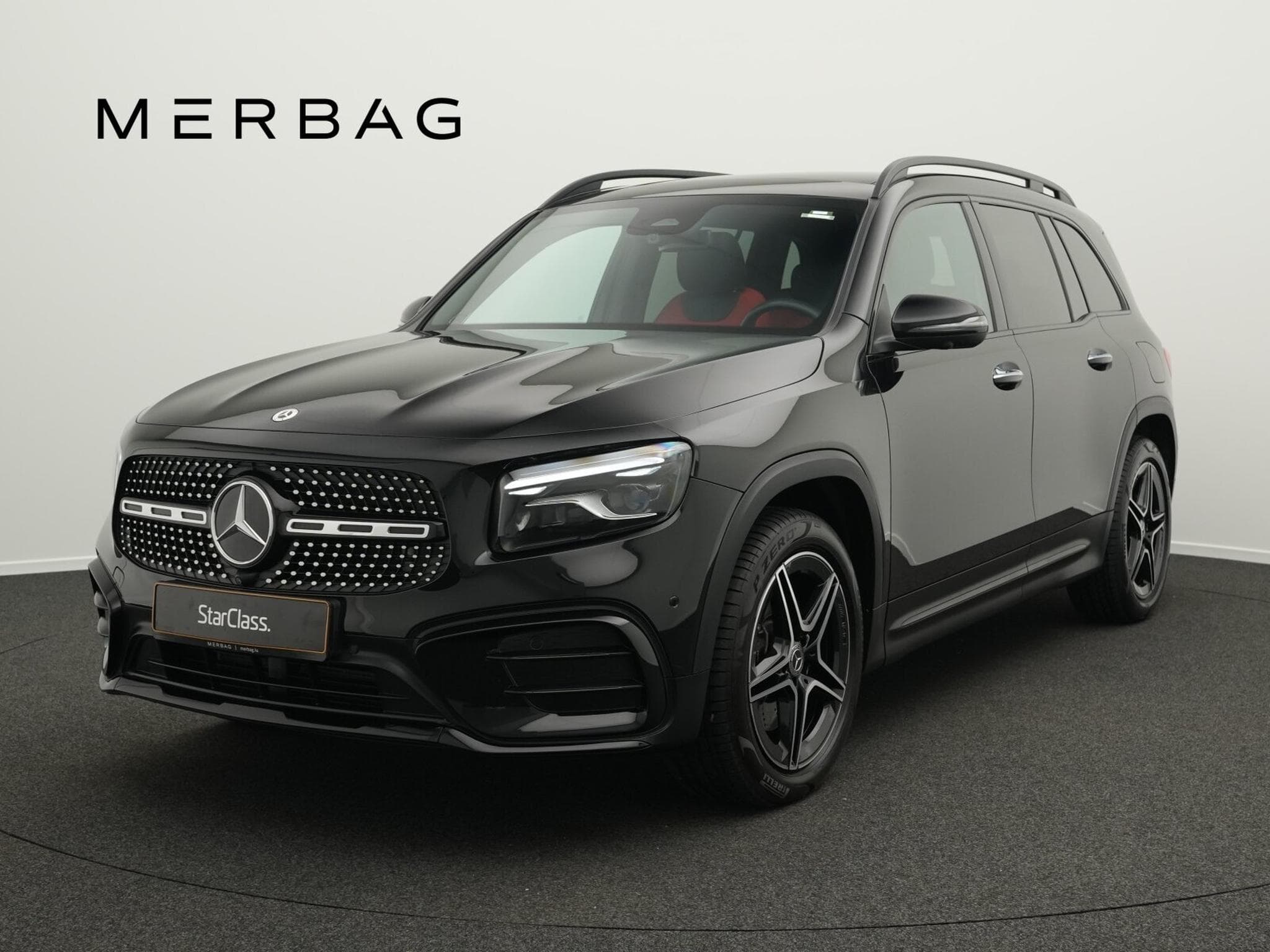 Mercedes GLB 220 d 4MATIC AMG-Line Pano+Kamera+Night (2024) - Foto 1