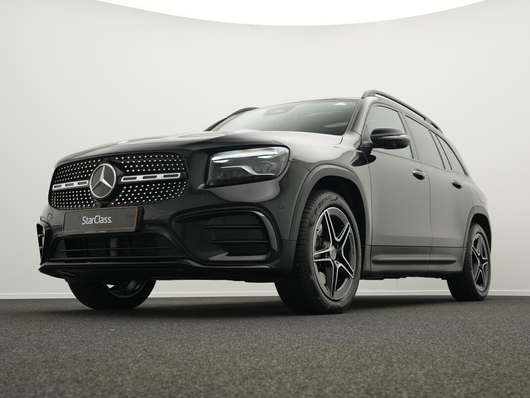 Mercedes GLB 220 d 4MATIC AMG-Line Pano+Kamera+Night (2024) - Foto 10