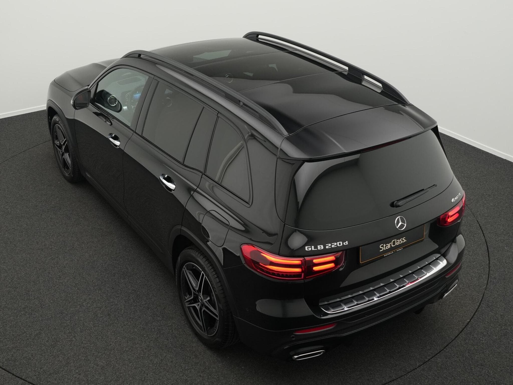 Mercedes GLB 220 d 4MATIC AMG-Line Pano+Kamera+Night (2024) - Foto 13