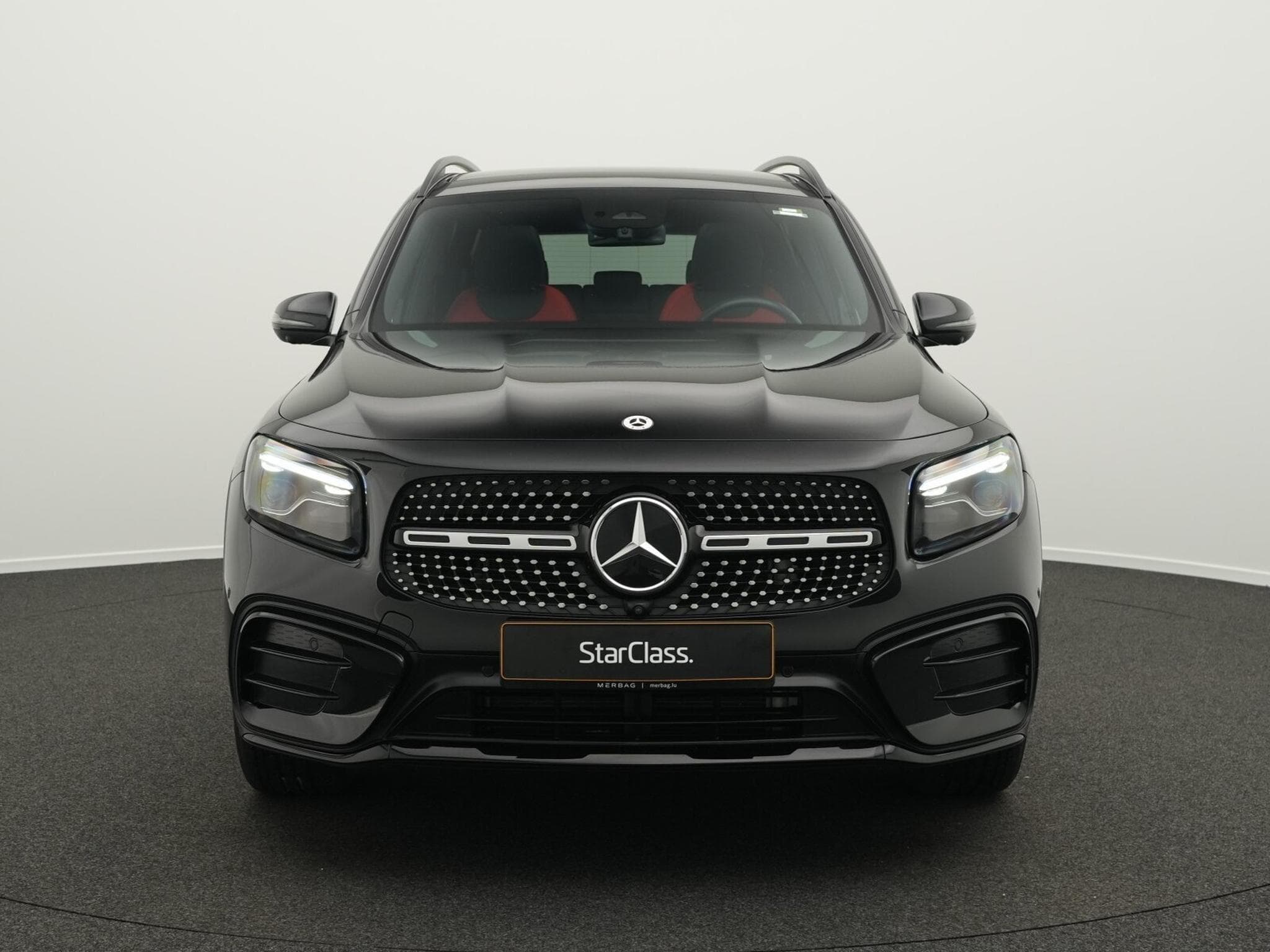 Mercedes GLB 220 d 4MATIC AMG-Line Pano+Kamera+Night (2024) - Foto 2