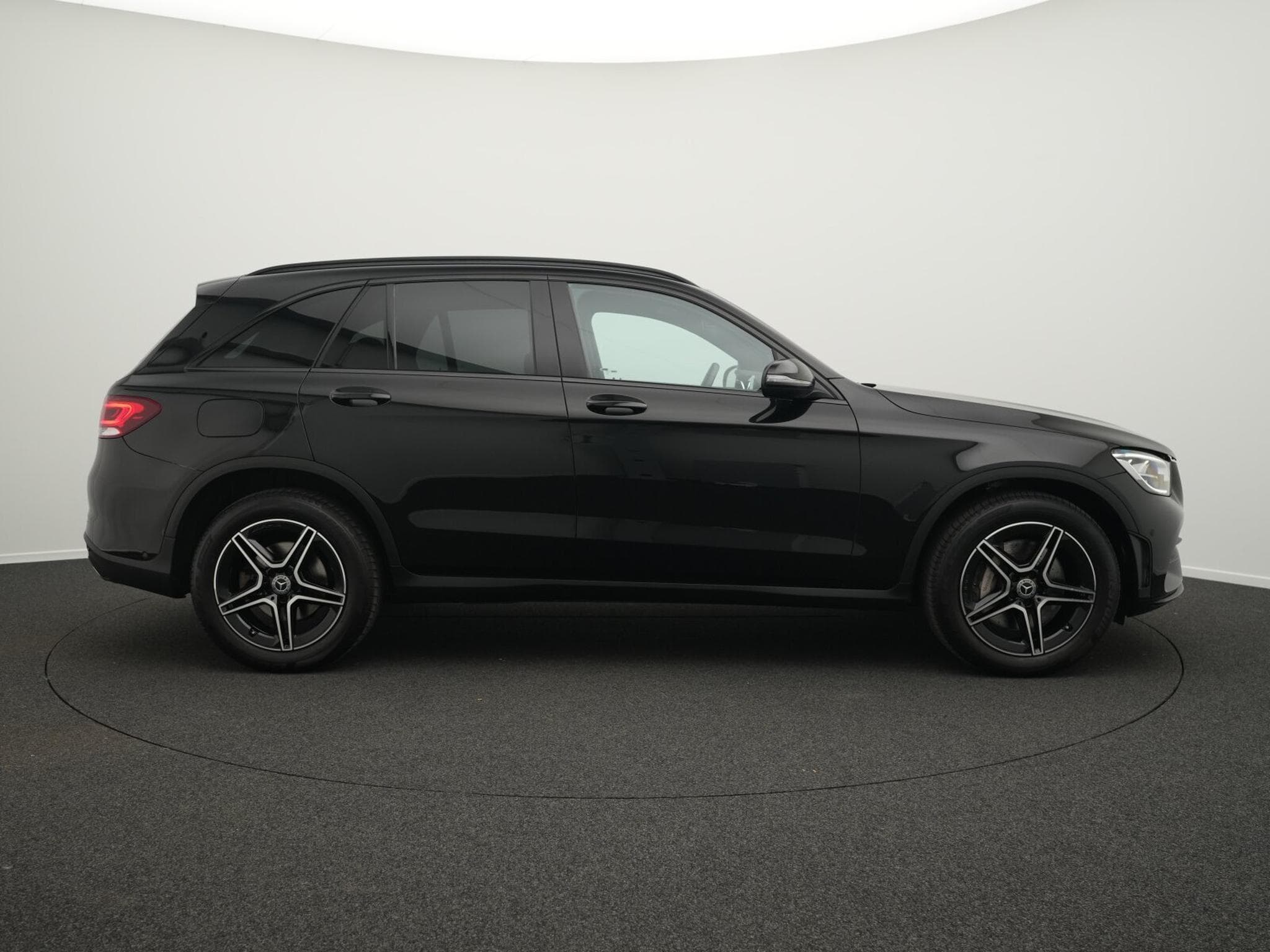 Mercedes GLC 220 d 4MATIC AMG-Line LED+Kamera+Night+Apple (2022) - Foto 5