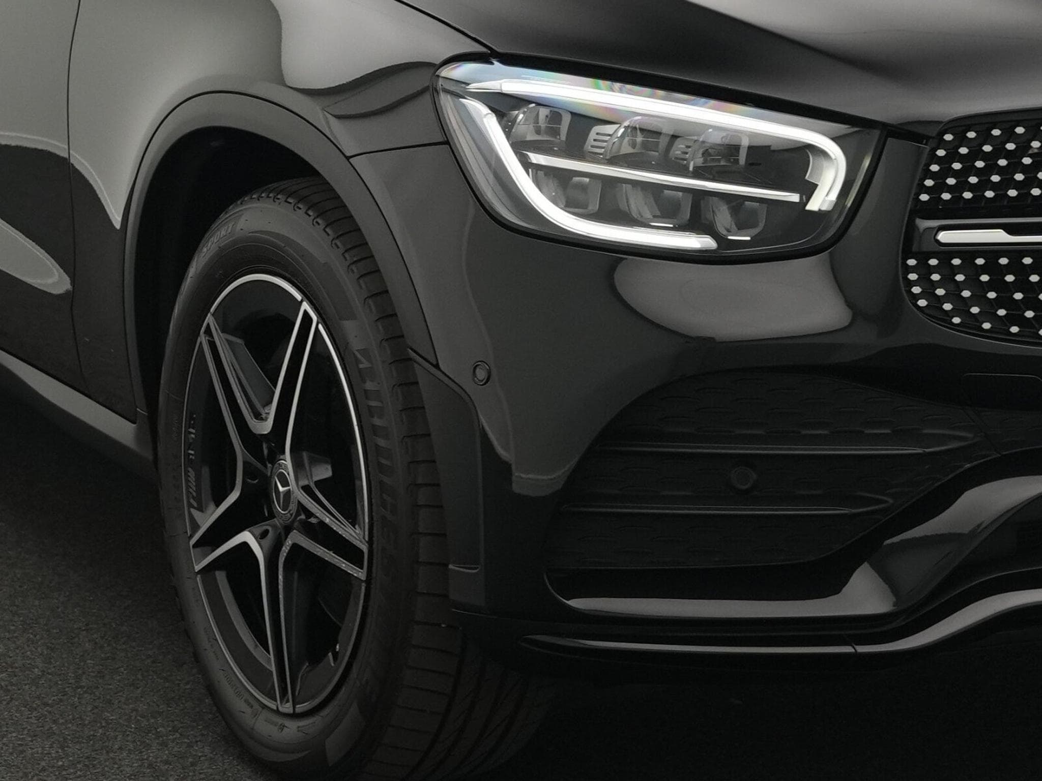 Mercedes GLC 220 d 4MATIC AMG-Line LED+Kamera+Night+Apple (2022) - Foto 9