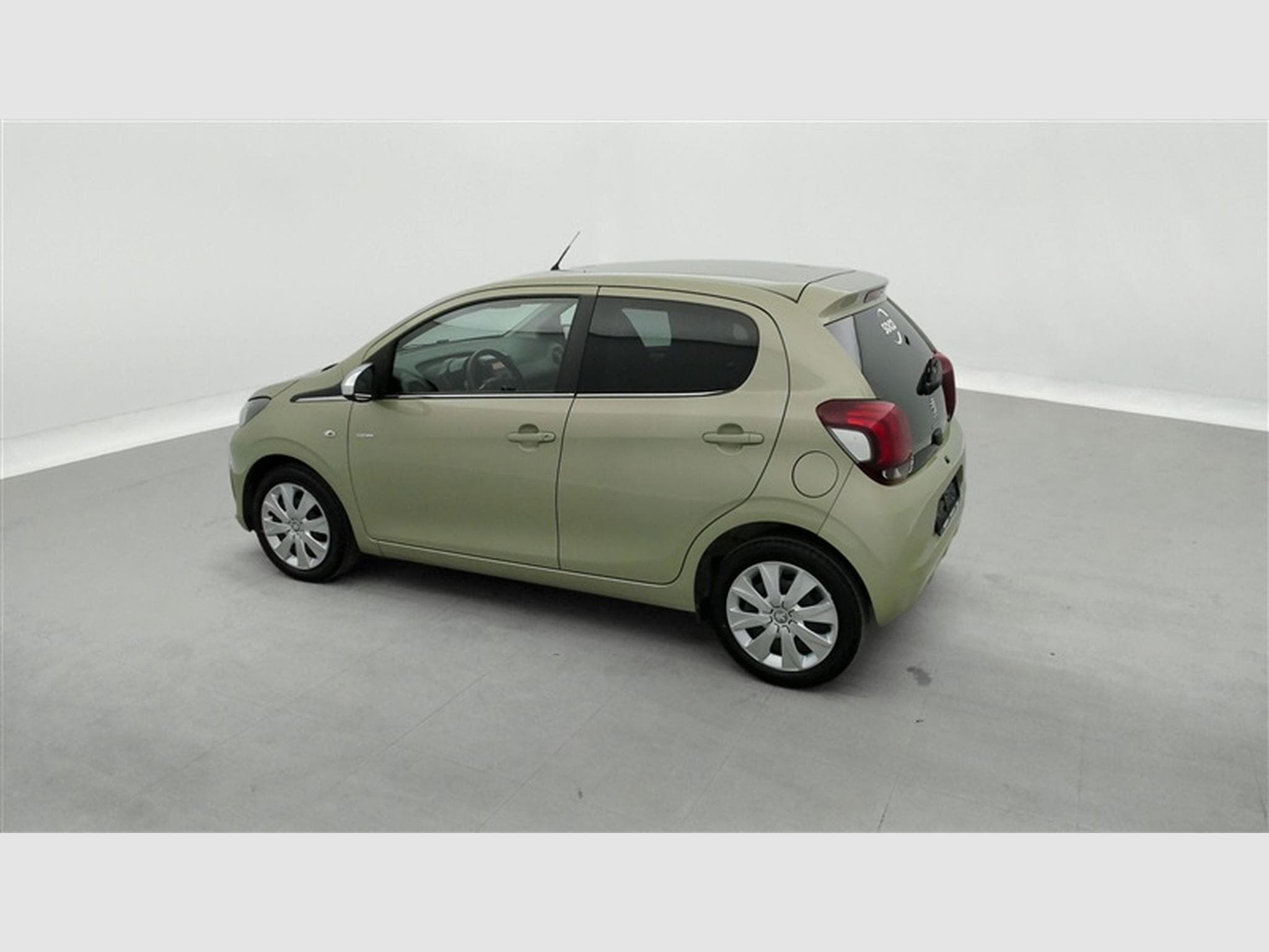 Peugeot 108 1.0 VTi Active S&S (EU6.2) (2020) - Foto 24