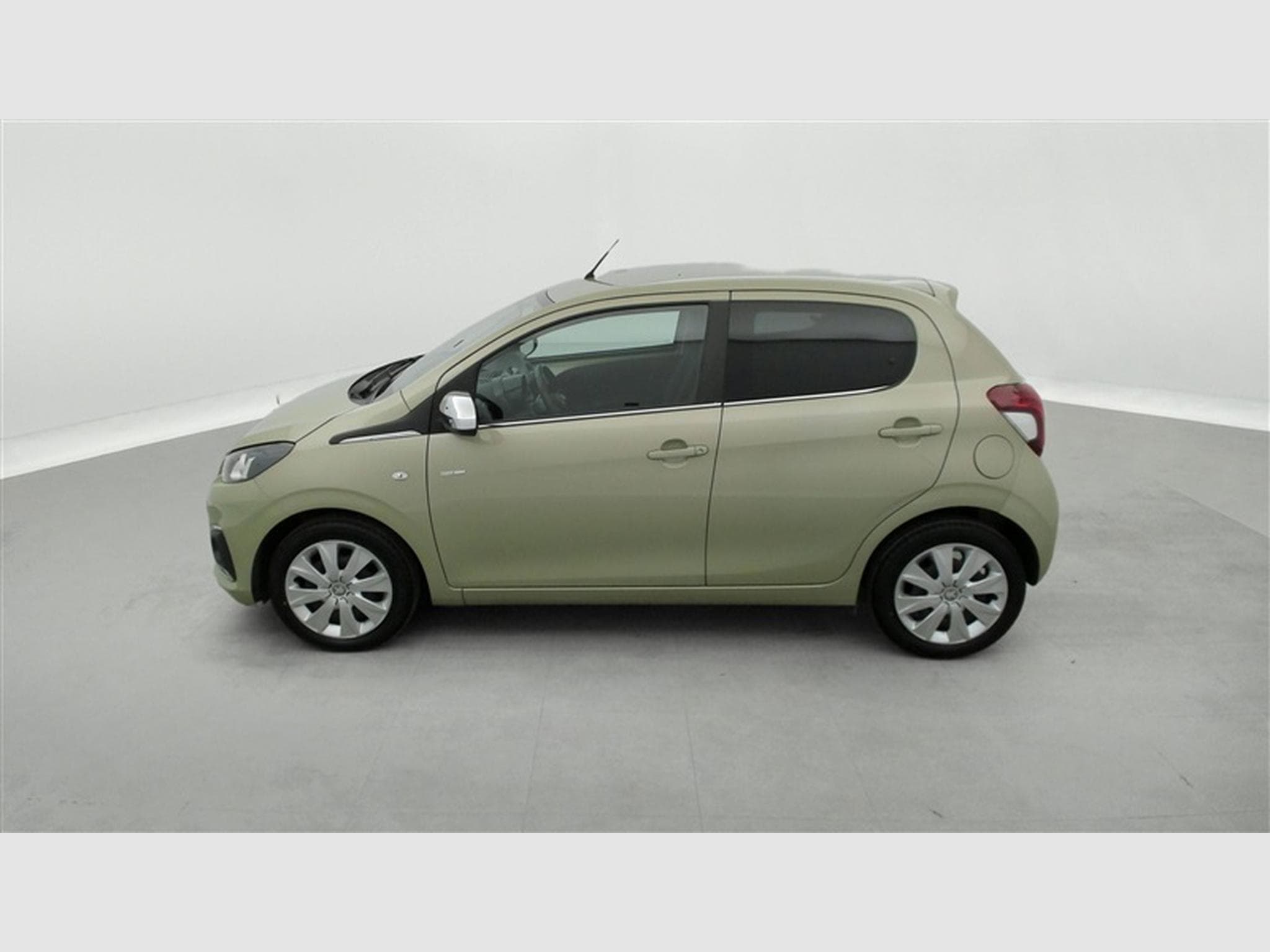 Peugeot 108 1.0 VTi Active S&S (EU6.2) (2020) - Foto 3