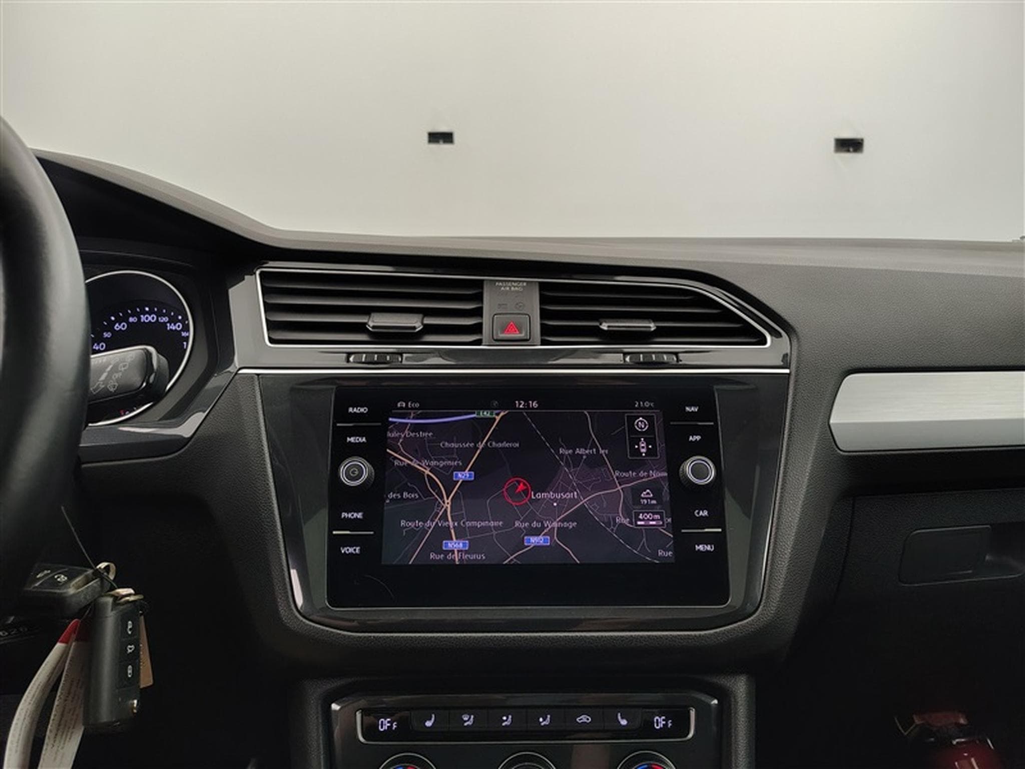 VW Tiguan 1.5 Tsi R-LINE NAVI COKPIT / FULL LED / CUIR (2019) - Foto 11