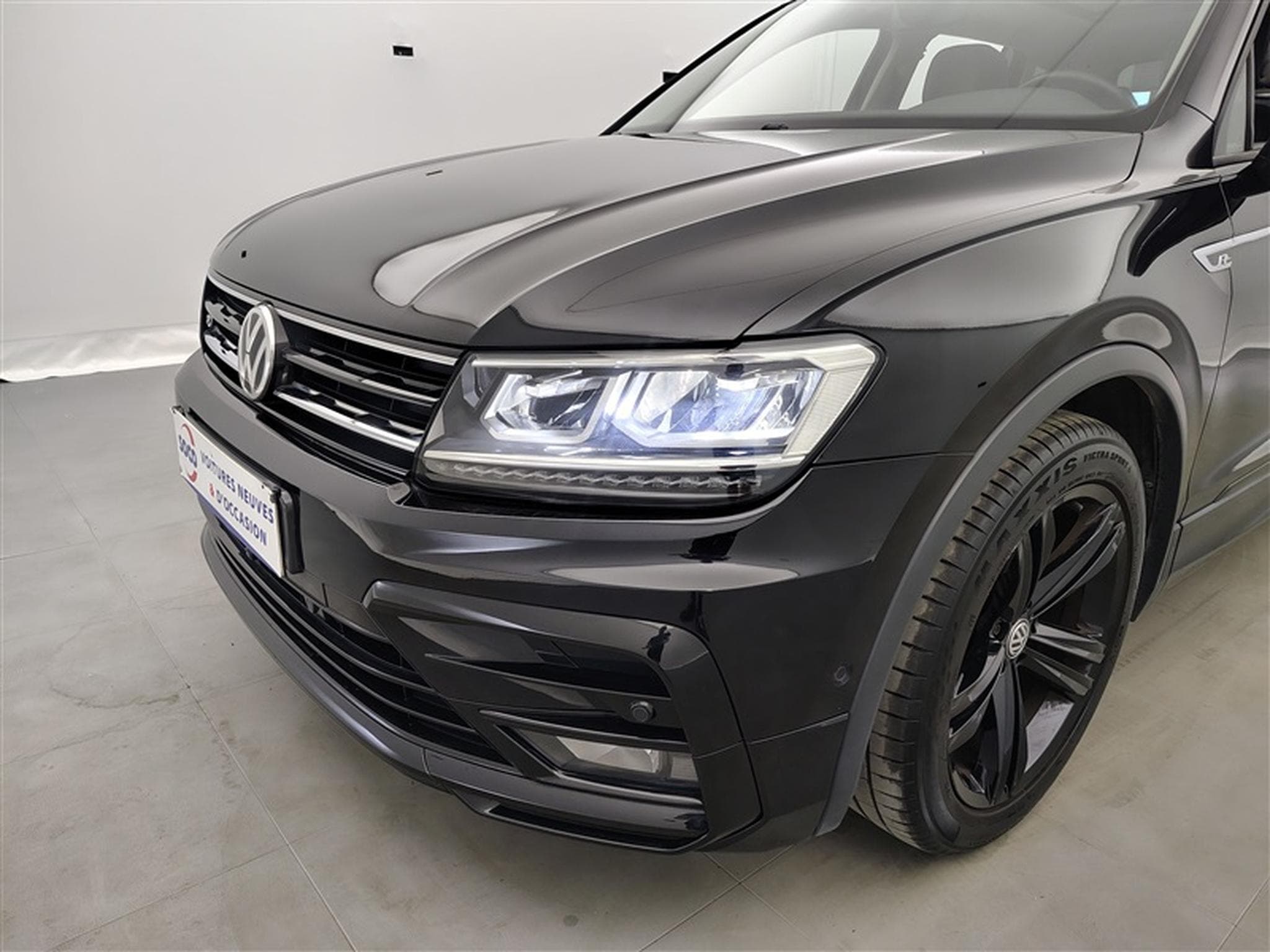 VW Tiguan 1.5 Tsi R-LINE NAVI COKPIT / FULL LED / CUIR (2019) - Foto 15