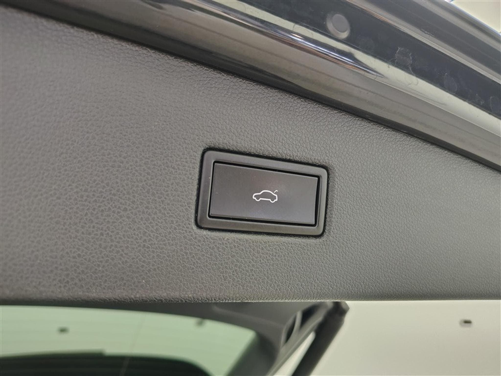 VW Tiguan 1.5 Tsi R-LINE NAVI COKPIT / FULL LED / CUIR (2019) - Foto 21