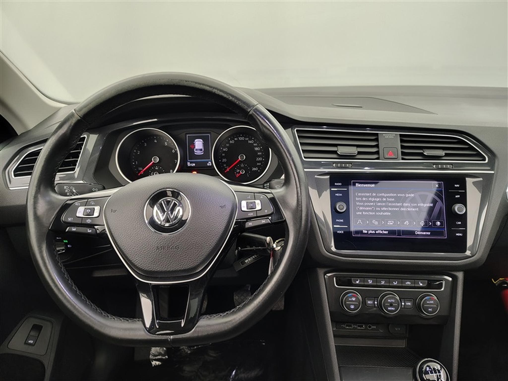 VW Tiguan 1.5 Tsi R-LINE NAVI COKPIT / FULL LED / CUIR (2019) - Foto 9