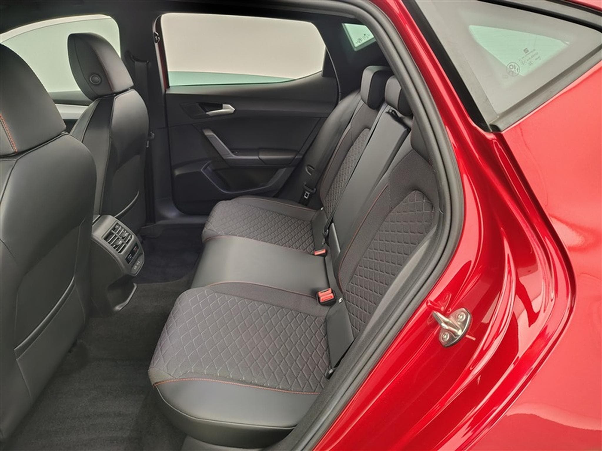 Seat Leon 1.5 TSI FR DSG *NAV/CAMERA/CARPLAY* (2021) - Foto 12