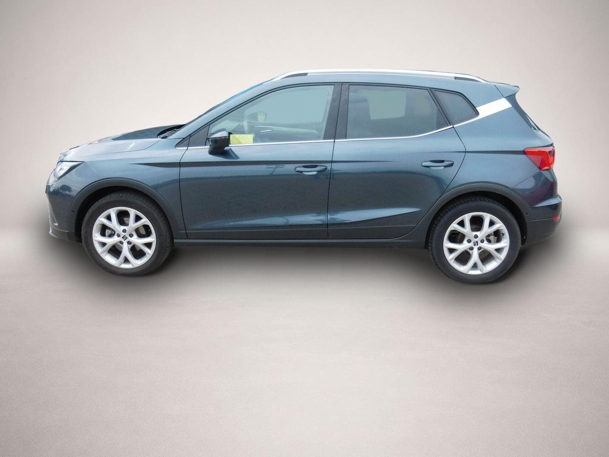 Seat Arona (2024) - Photo 1