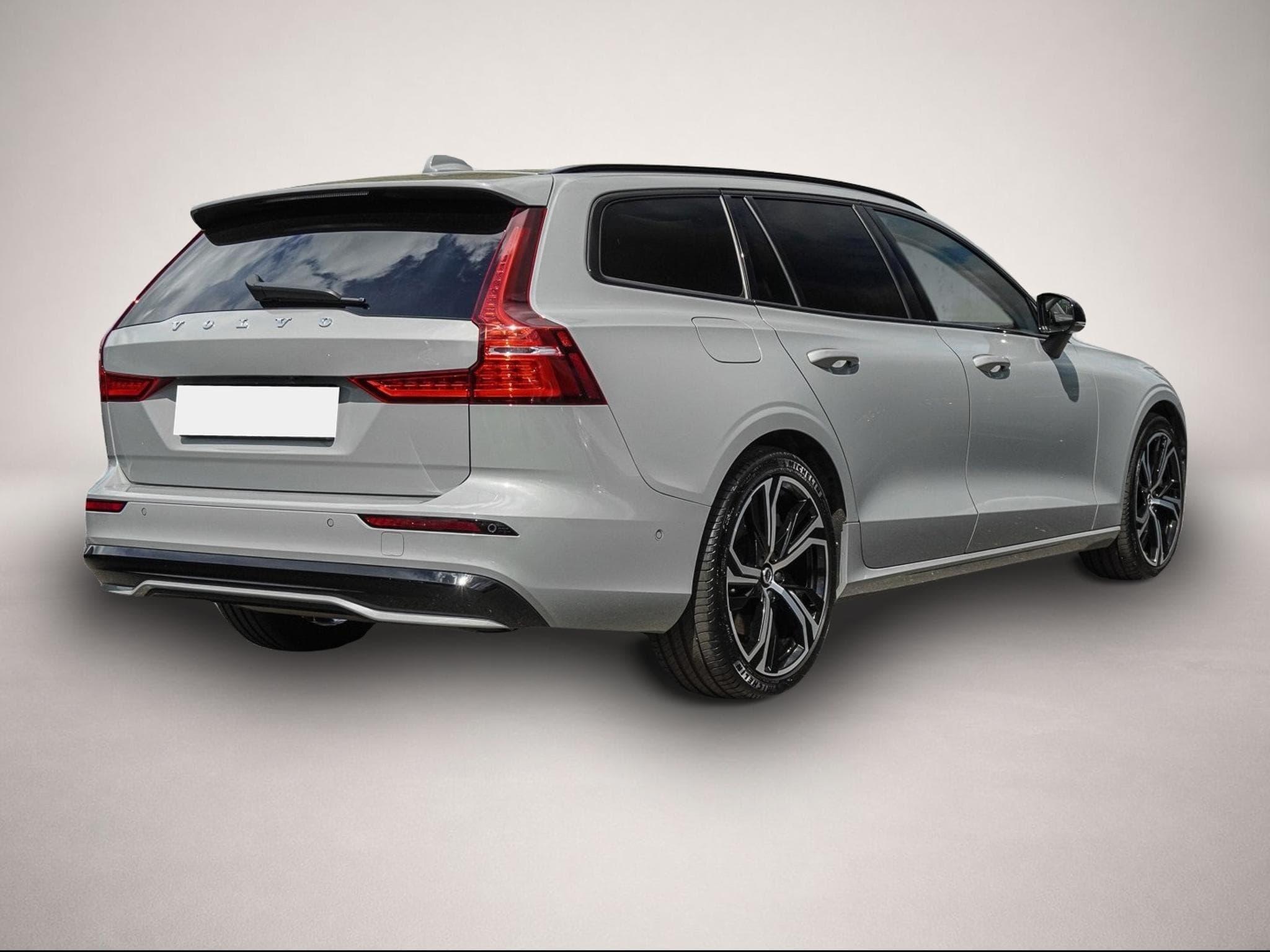 Volvo V60 (2025) - Photo 3