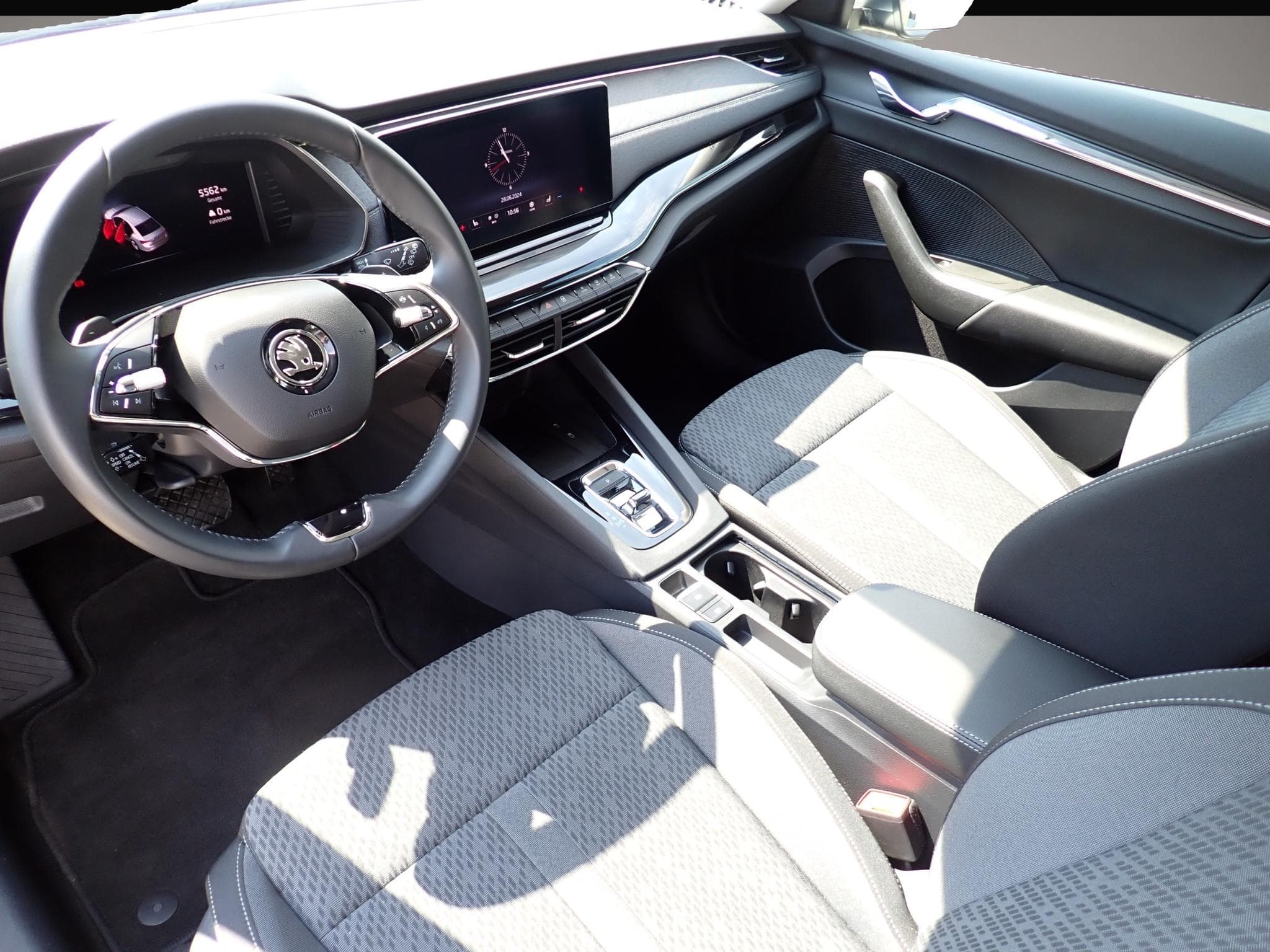 Skoda Octavia (2023) - Photo 3