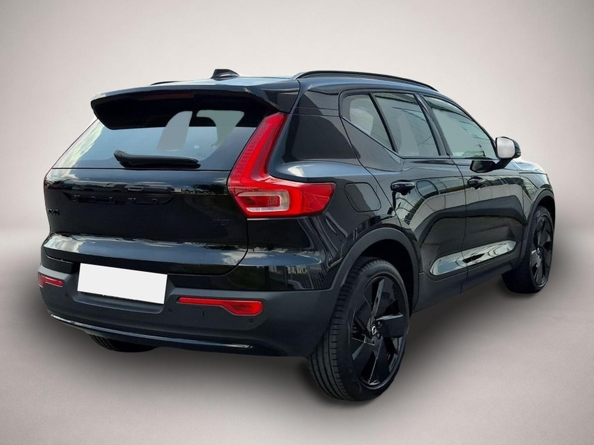 Volvo XC40 (2025) - Photo 2
