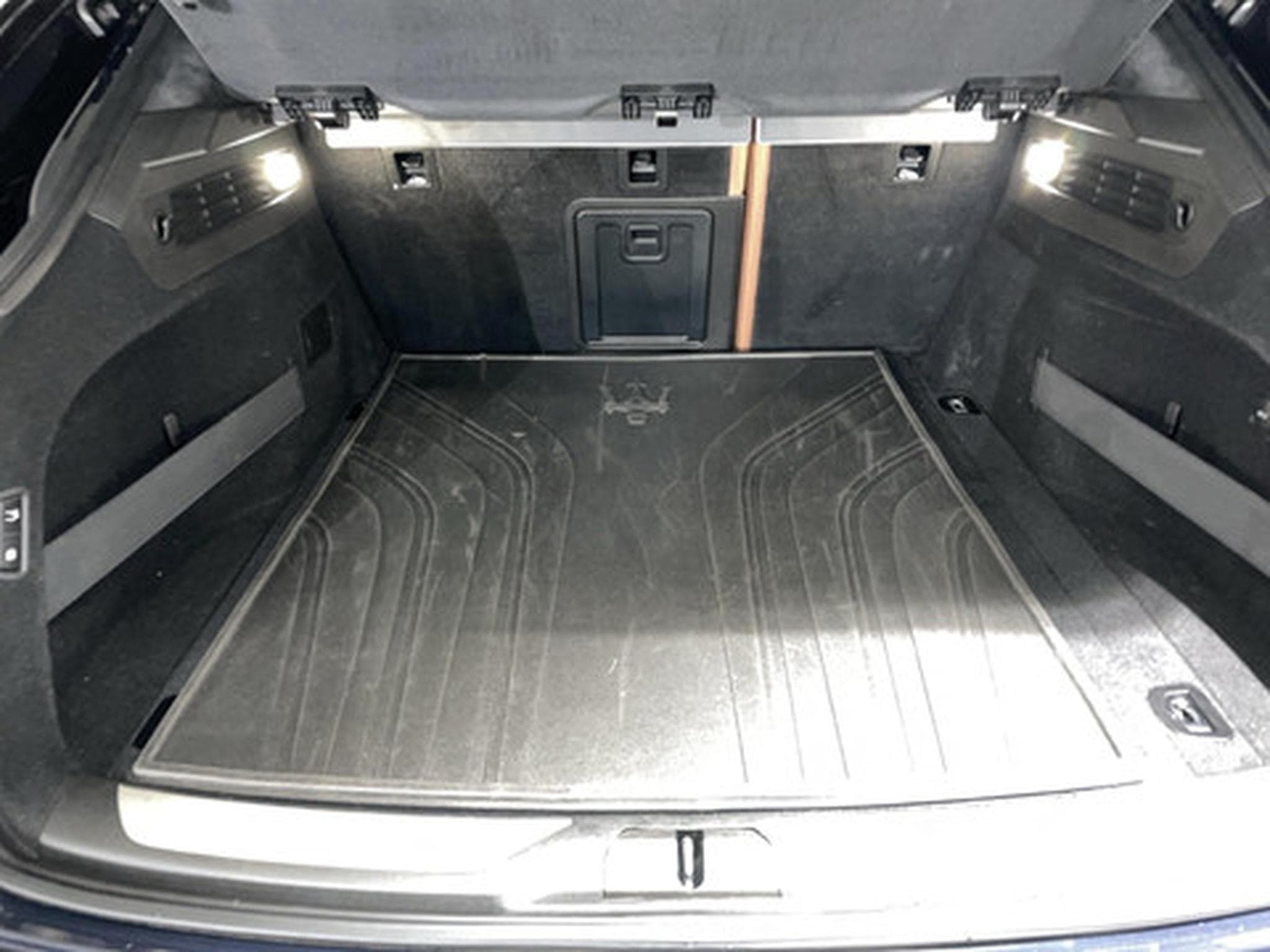 Maserati Levante Diesel 3.0 V6 202kW GRANLUSSO 4x4 Auto (2019) - Photo 12