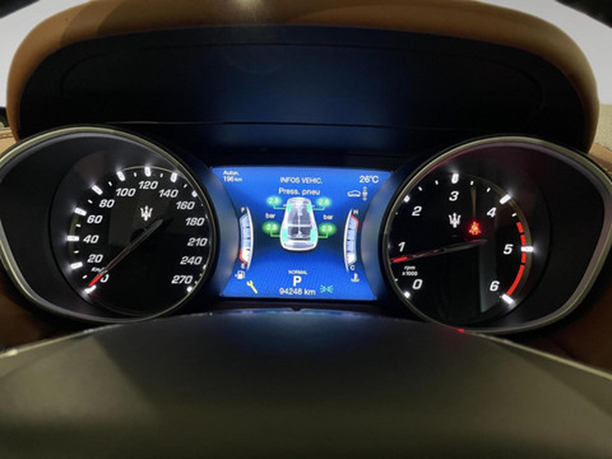 Maserati Levante Diesel 3.0 V6 202kW GRANLUSSO 4x4 Auto (2019) - Photo 2