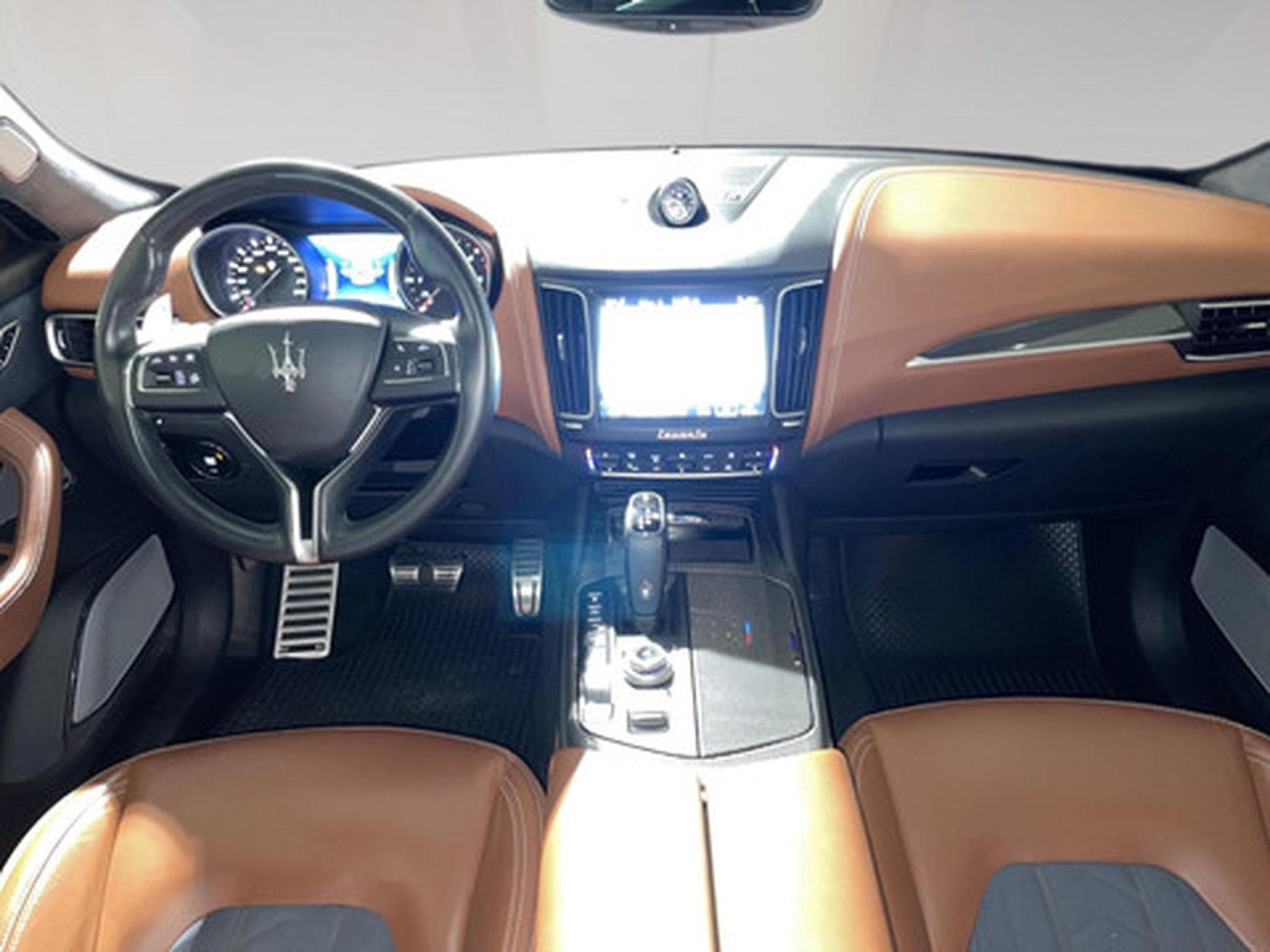 Maserati Levante Diesel 3.0 V6 202kW GRANLUSSO 4x4 Auto (2019) - Photo 5