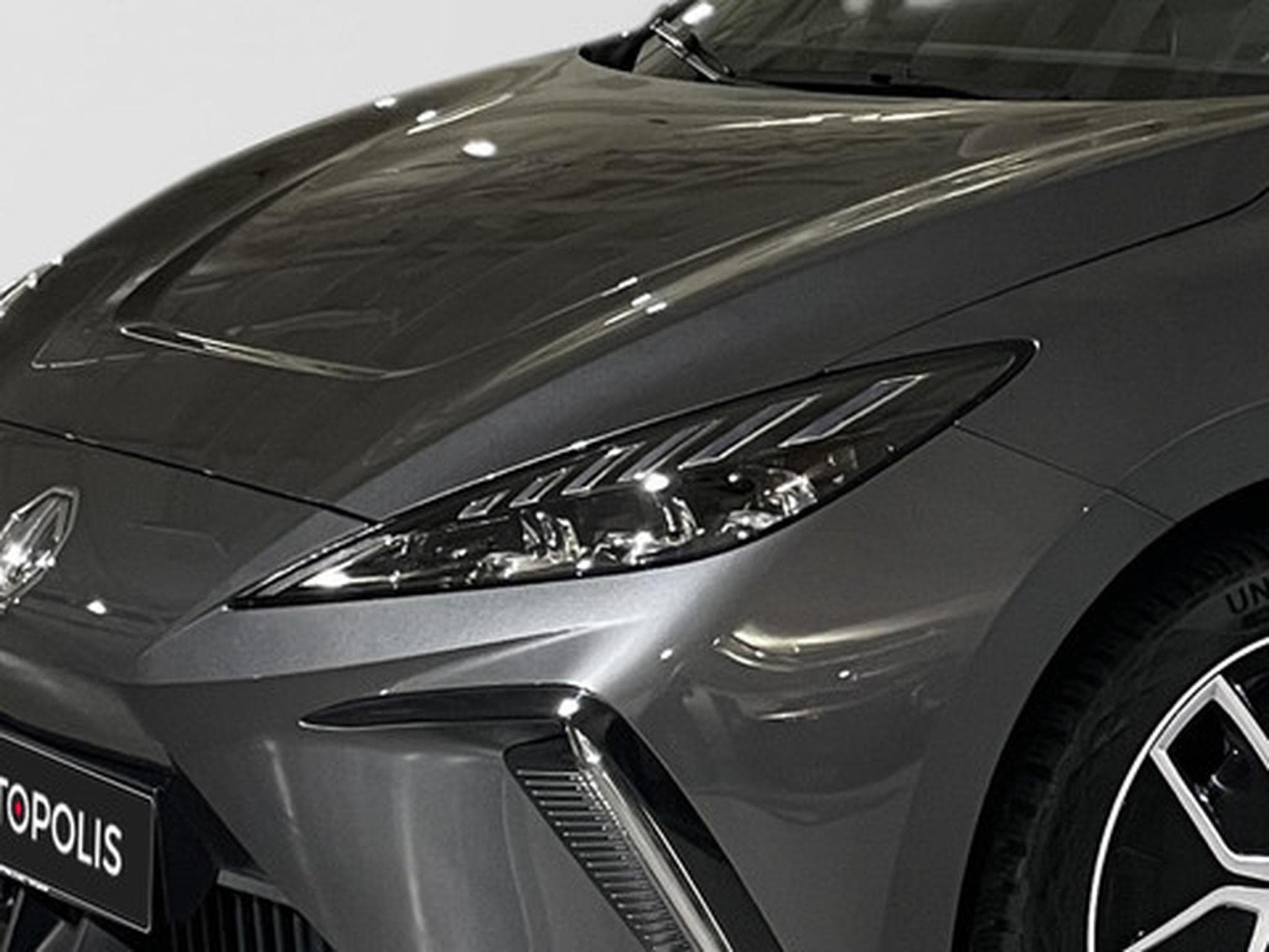 MG MG4 LUXURY (2023) - Photo 21