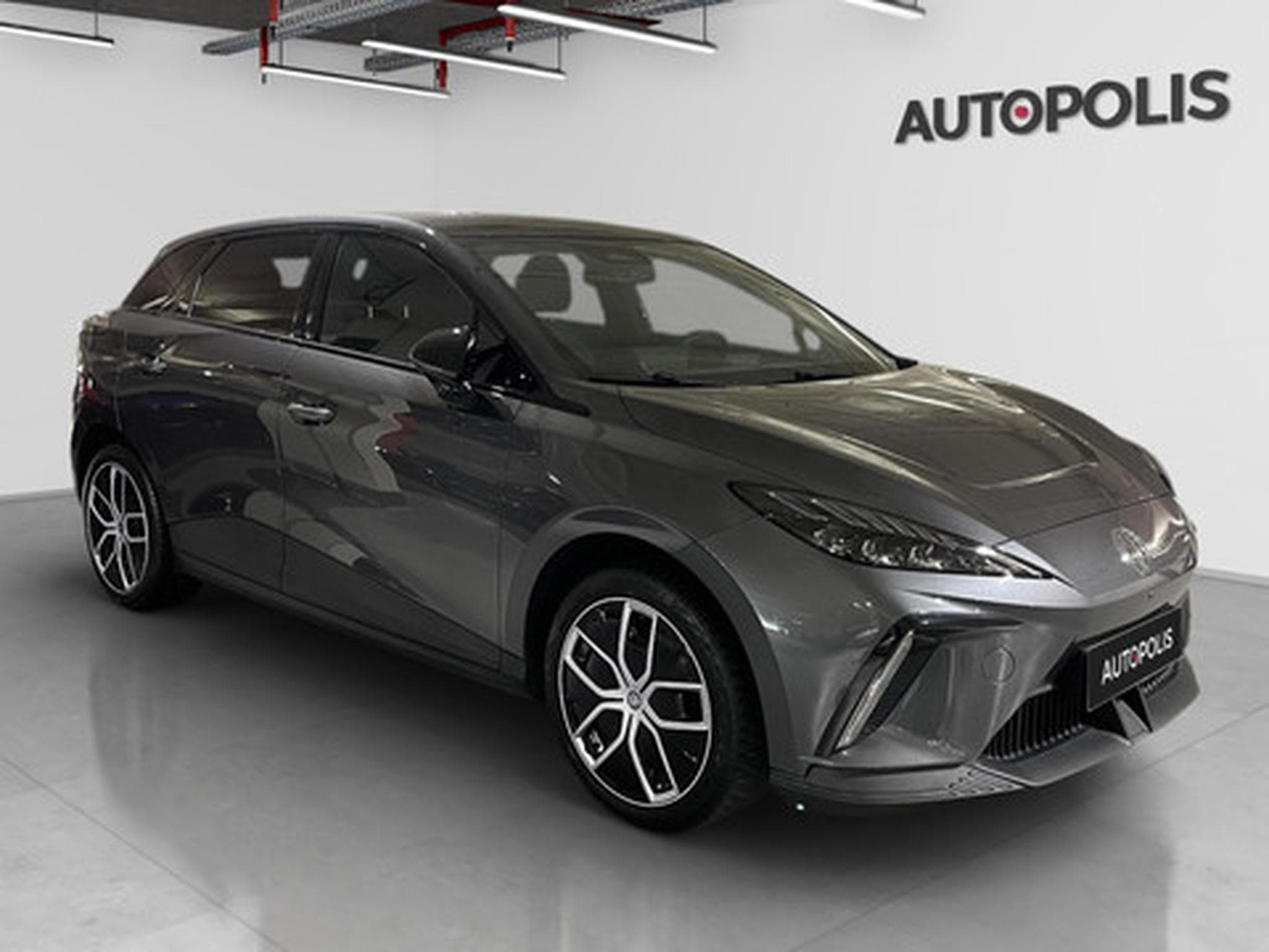 MG MG4 LUXURY (2023) - Photo 19