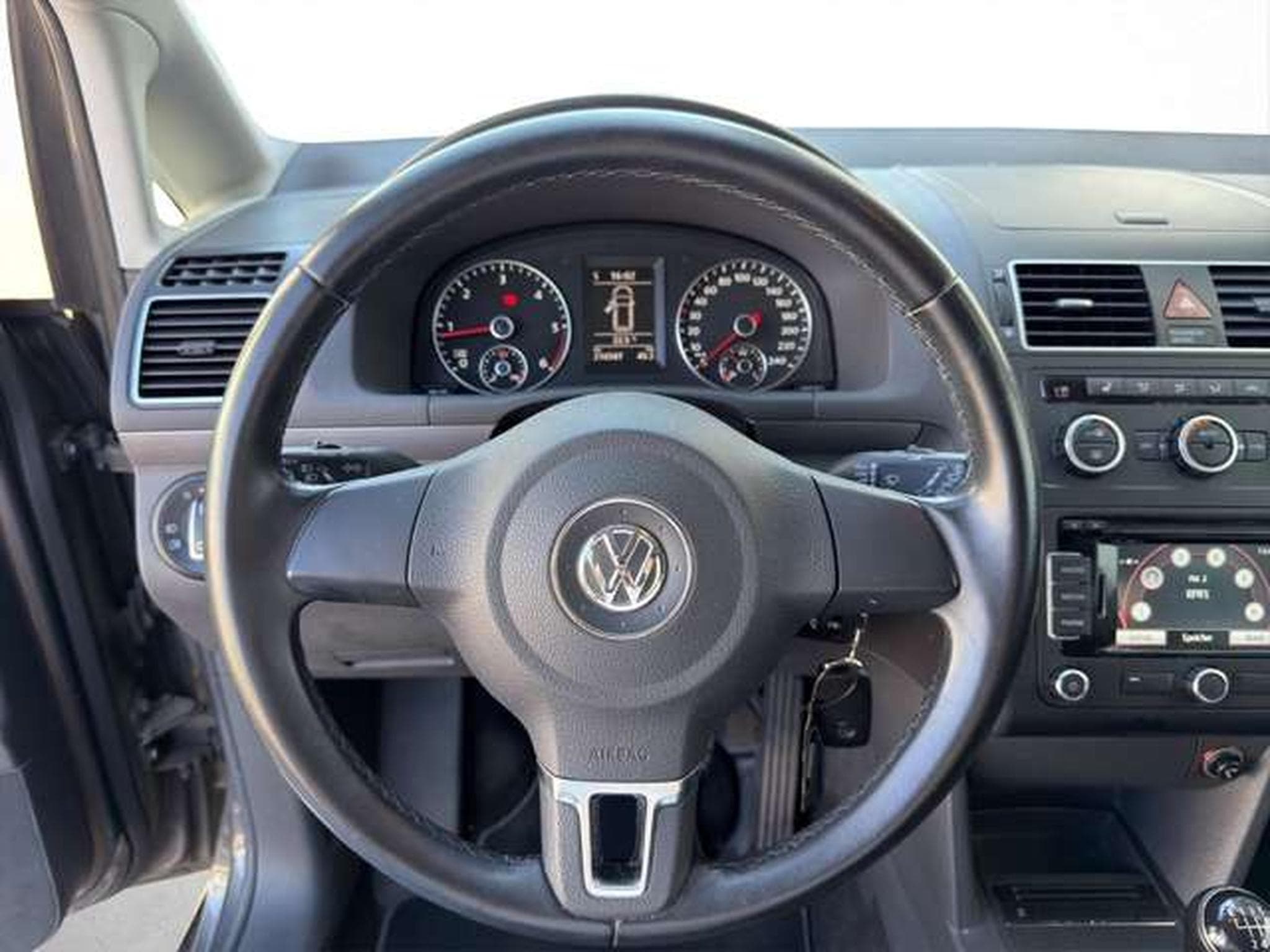 VW Touran 1,6 TDI Comfortline/Climtronic/PDC/Navi (2012) - Photo 10