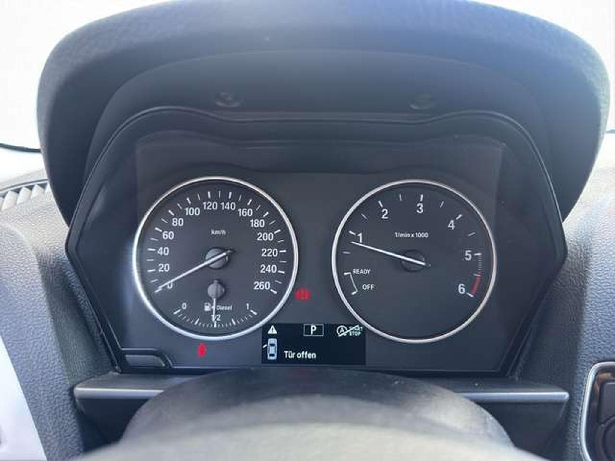 BMW 120 d Leder/el.Sitze/Bi-Xenon/Navi/PDC v+h (2014) - Photo 12